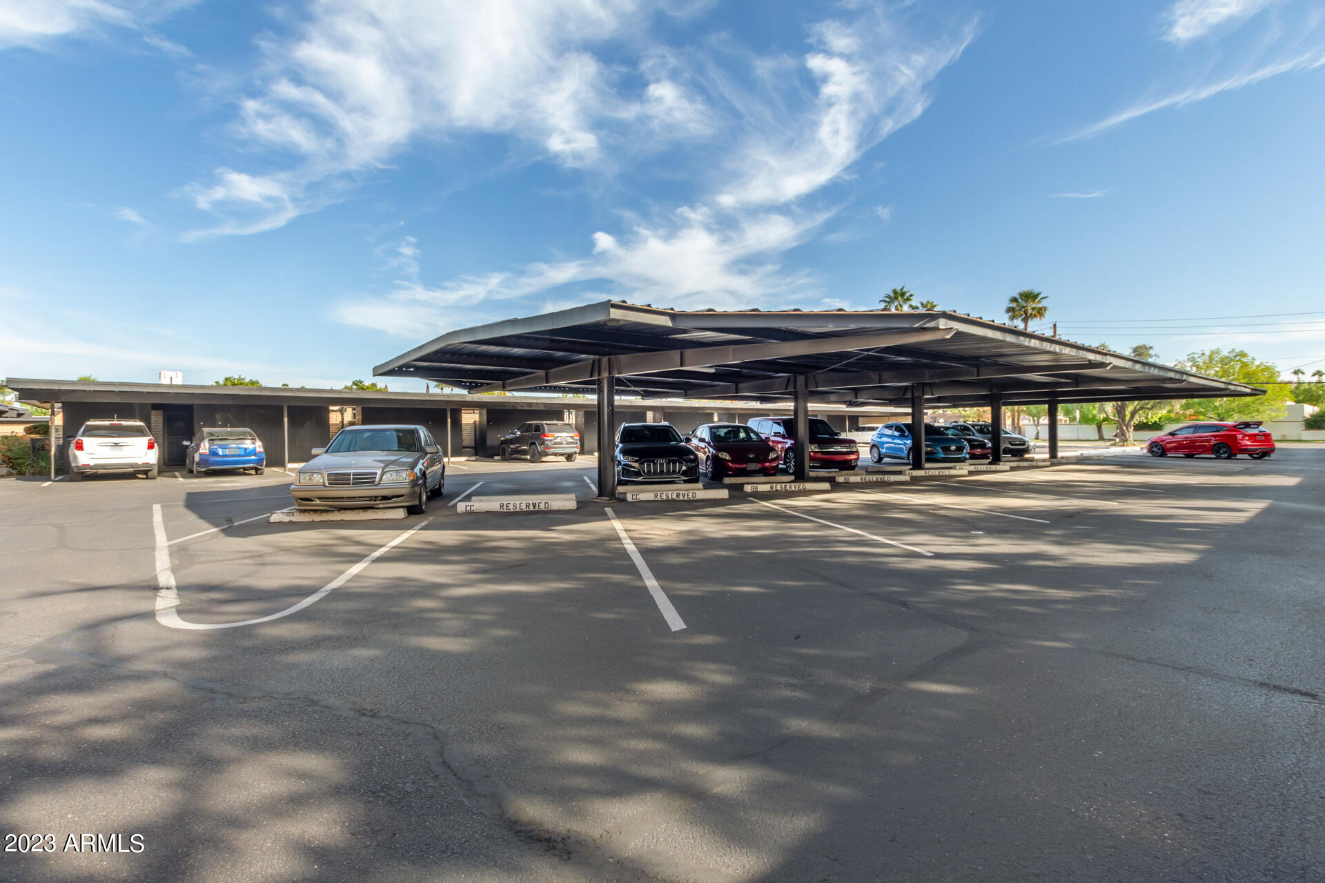 110 W MISSOURI Avenue Unit: 11