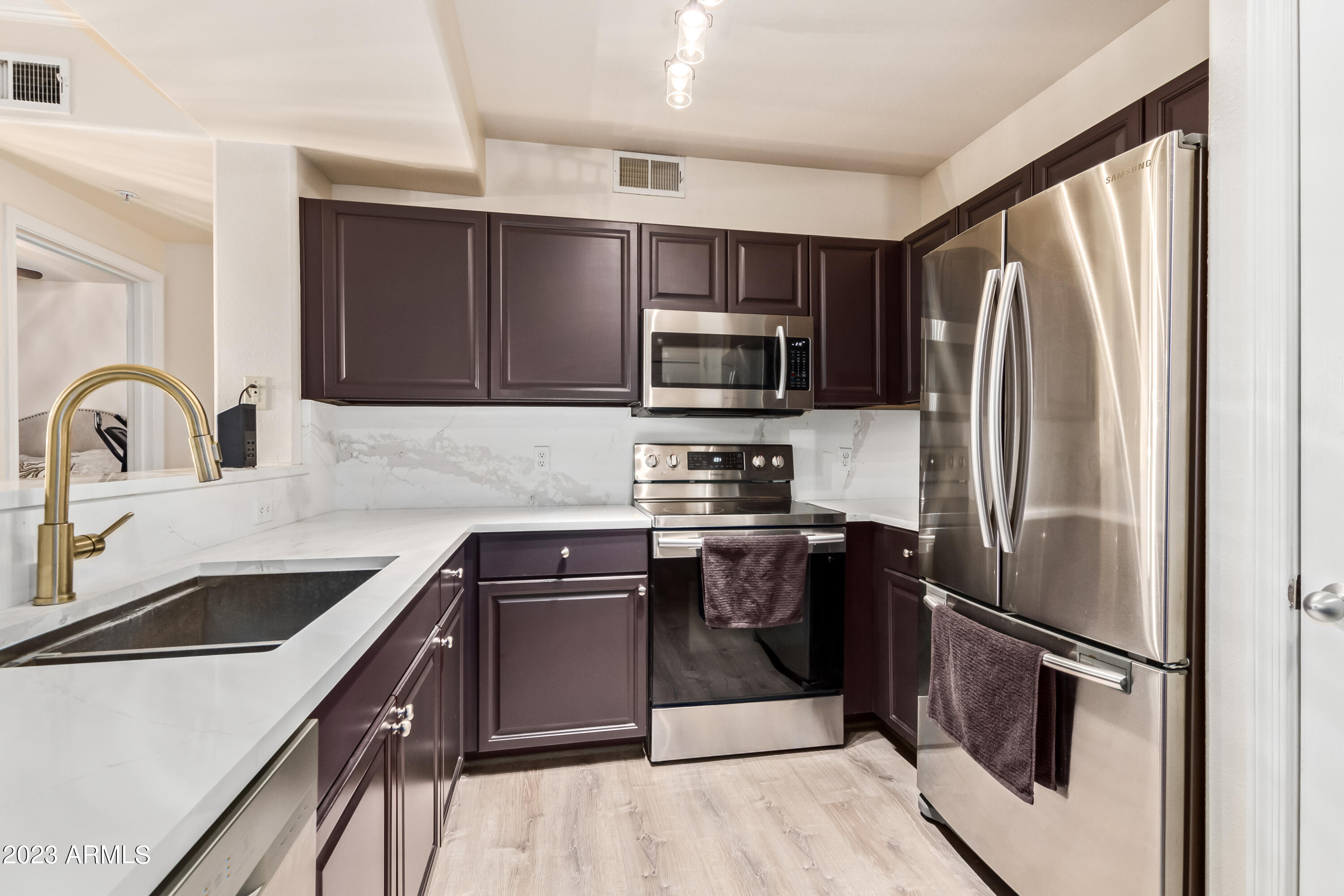 19777 N 76TH Street Unit: 1180