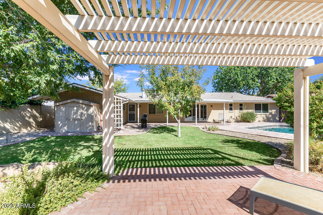 2035 E SAN JUAN Avenue