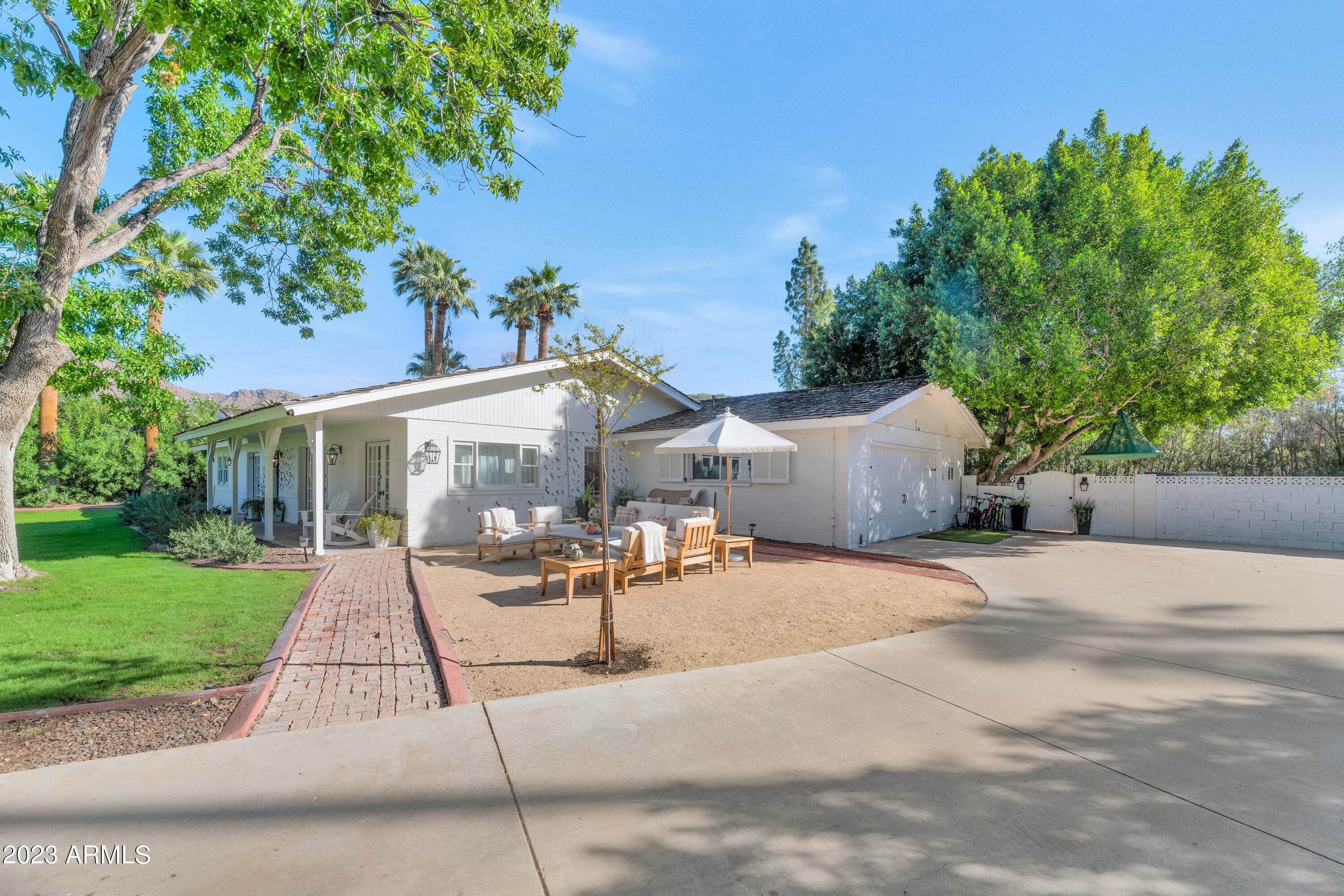 3607 N 55TH Place