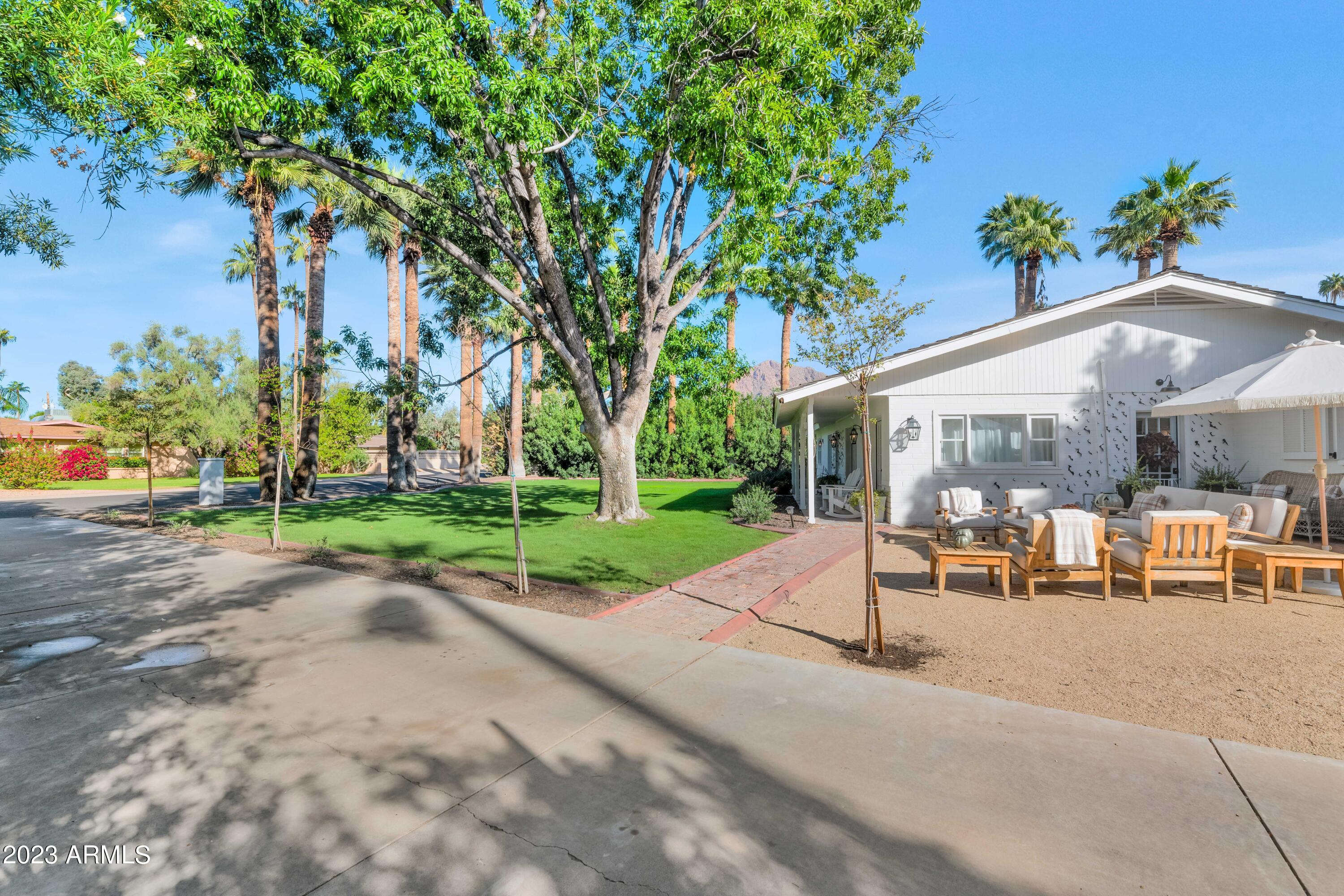 3607 N 55TH Place