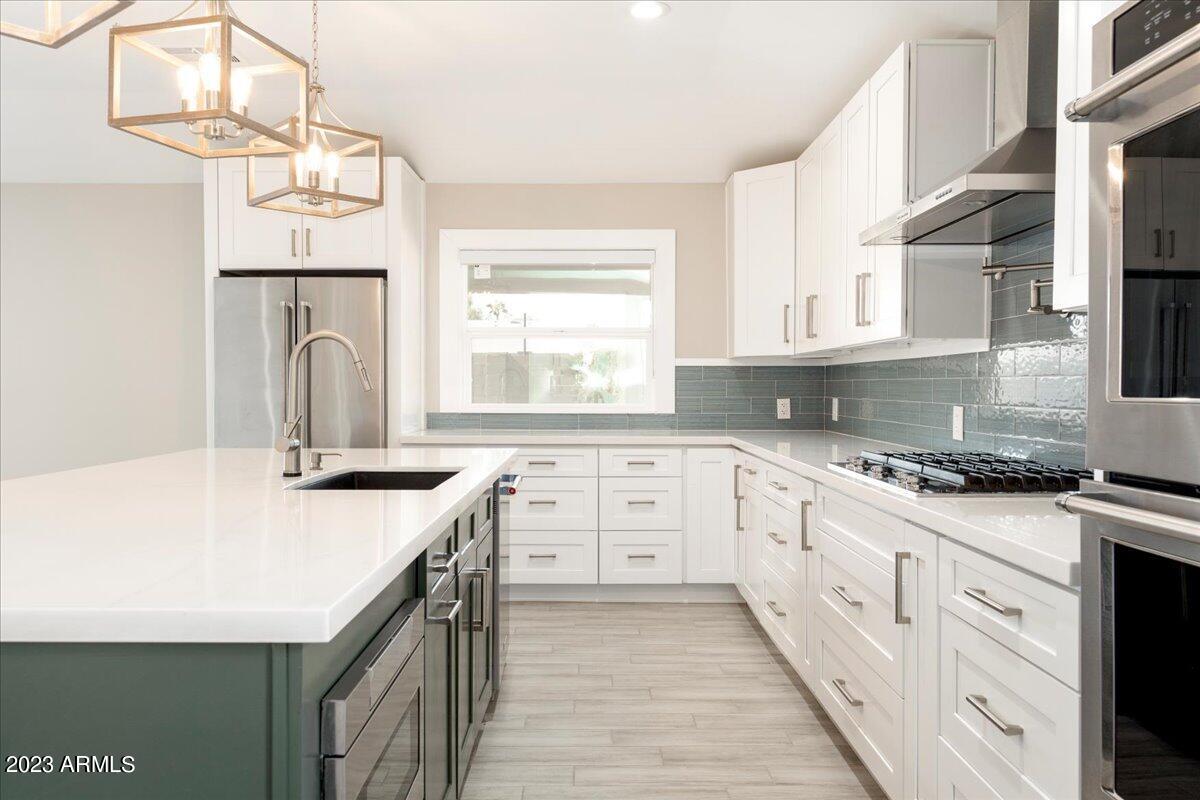 2428 N 68TH Place