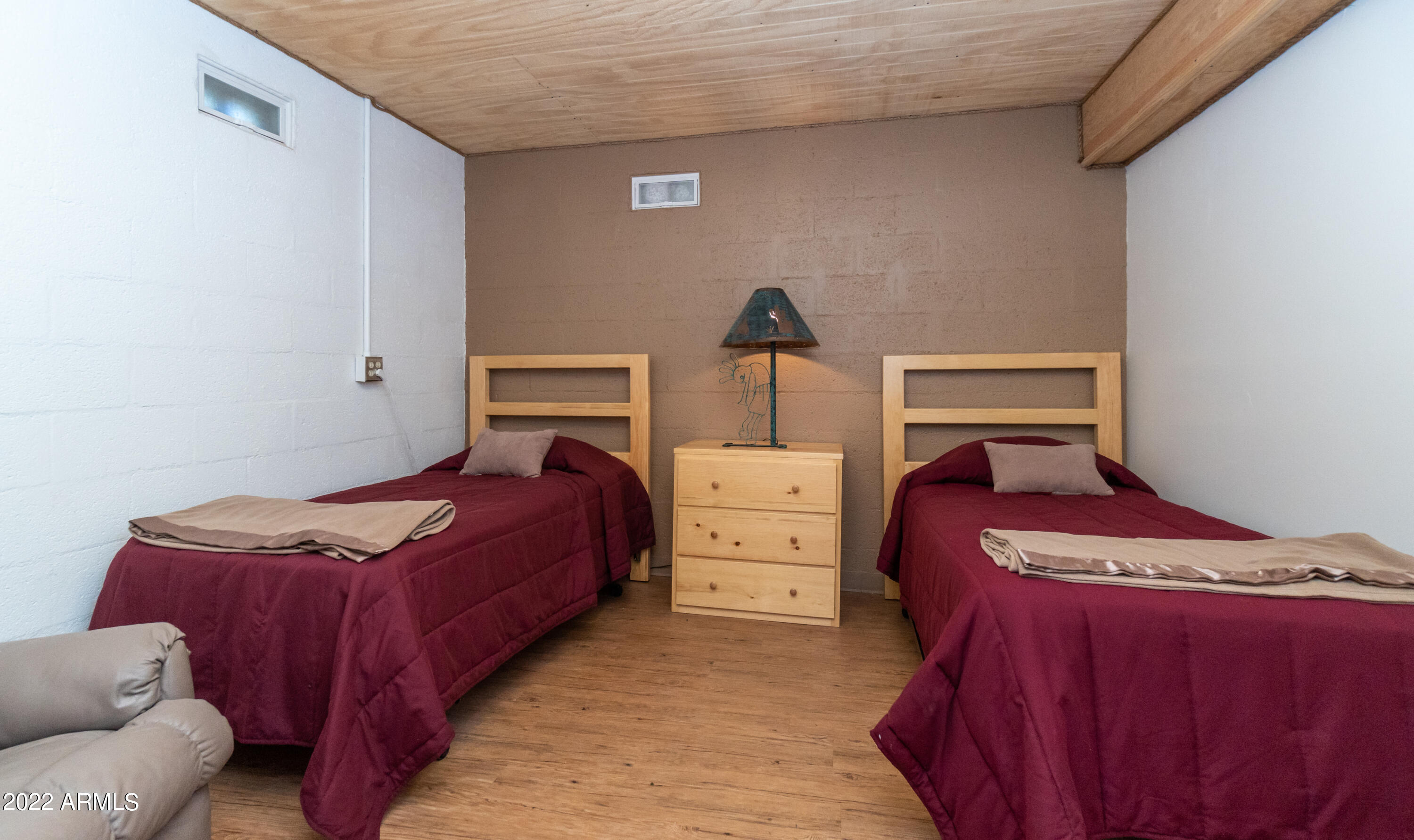 131 E JACKSHOE Trail