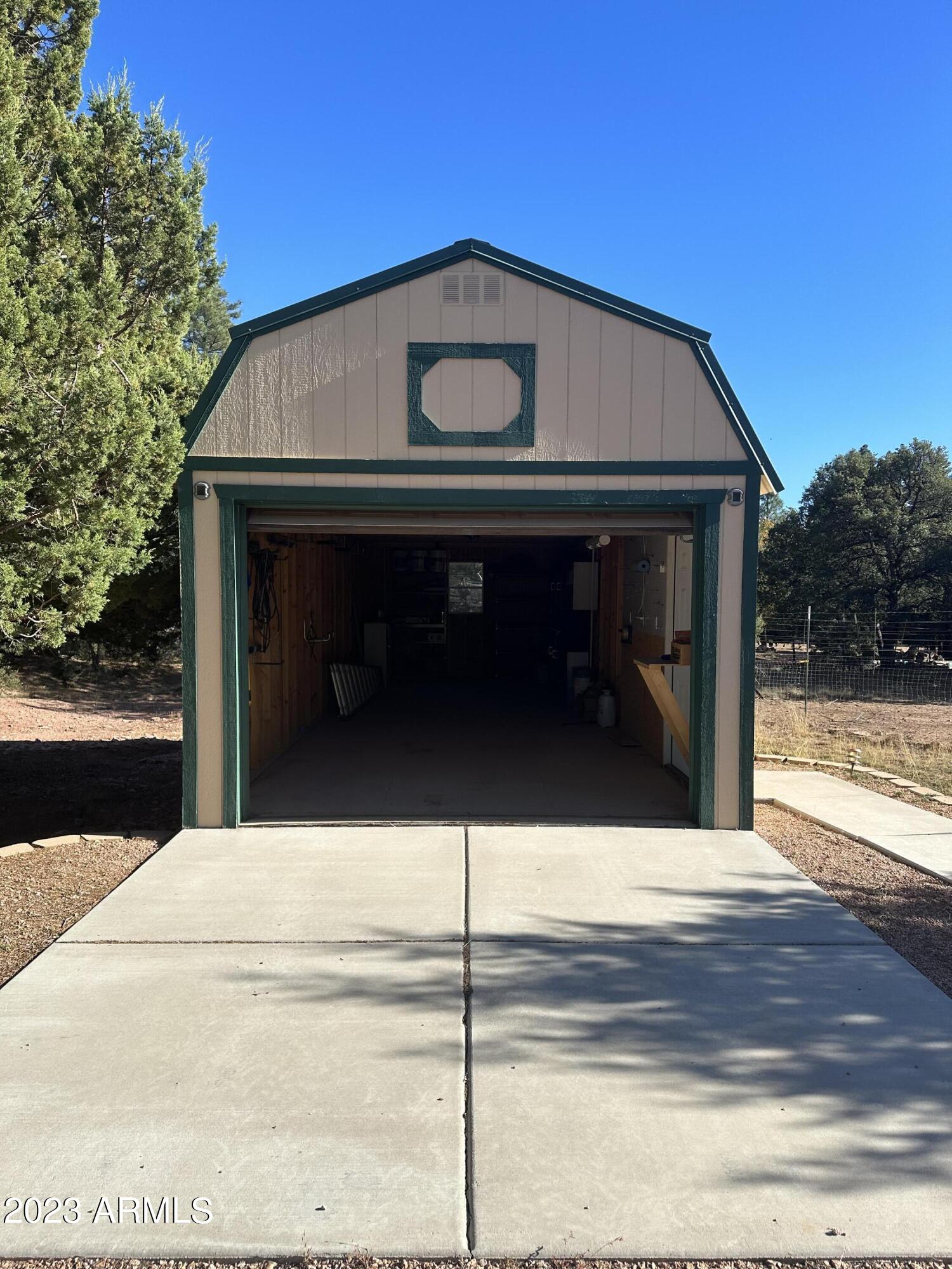 131 E JACKSHOE Trail