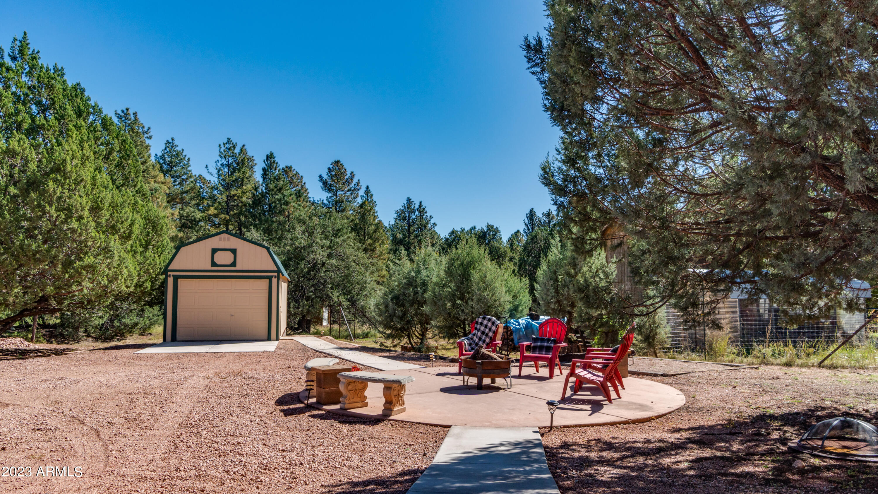 131 E JACKSHOE Trail