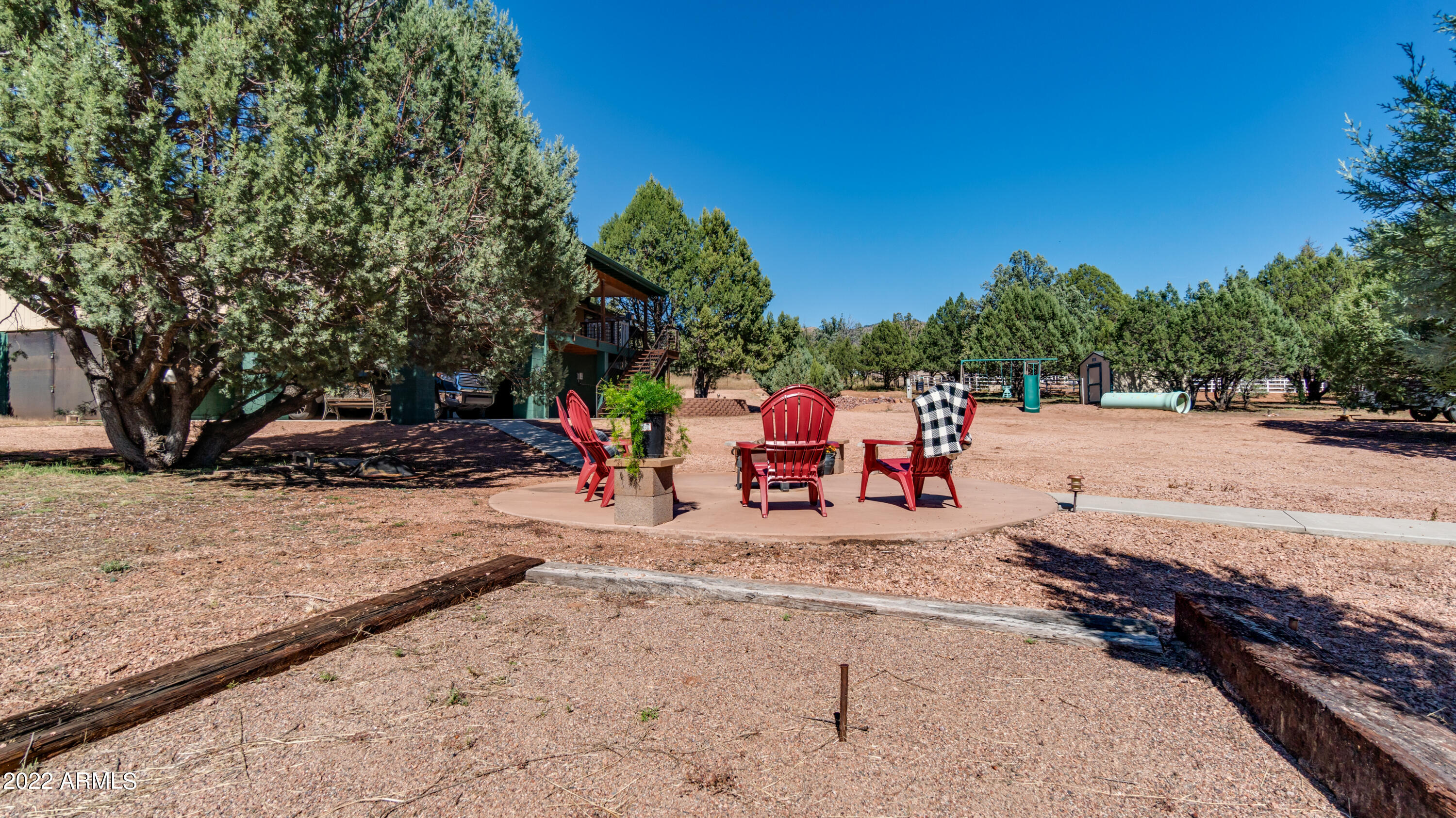 131 E JACKSHOE Trail