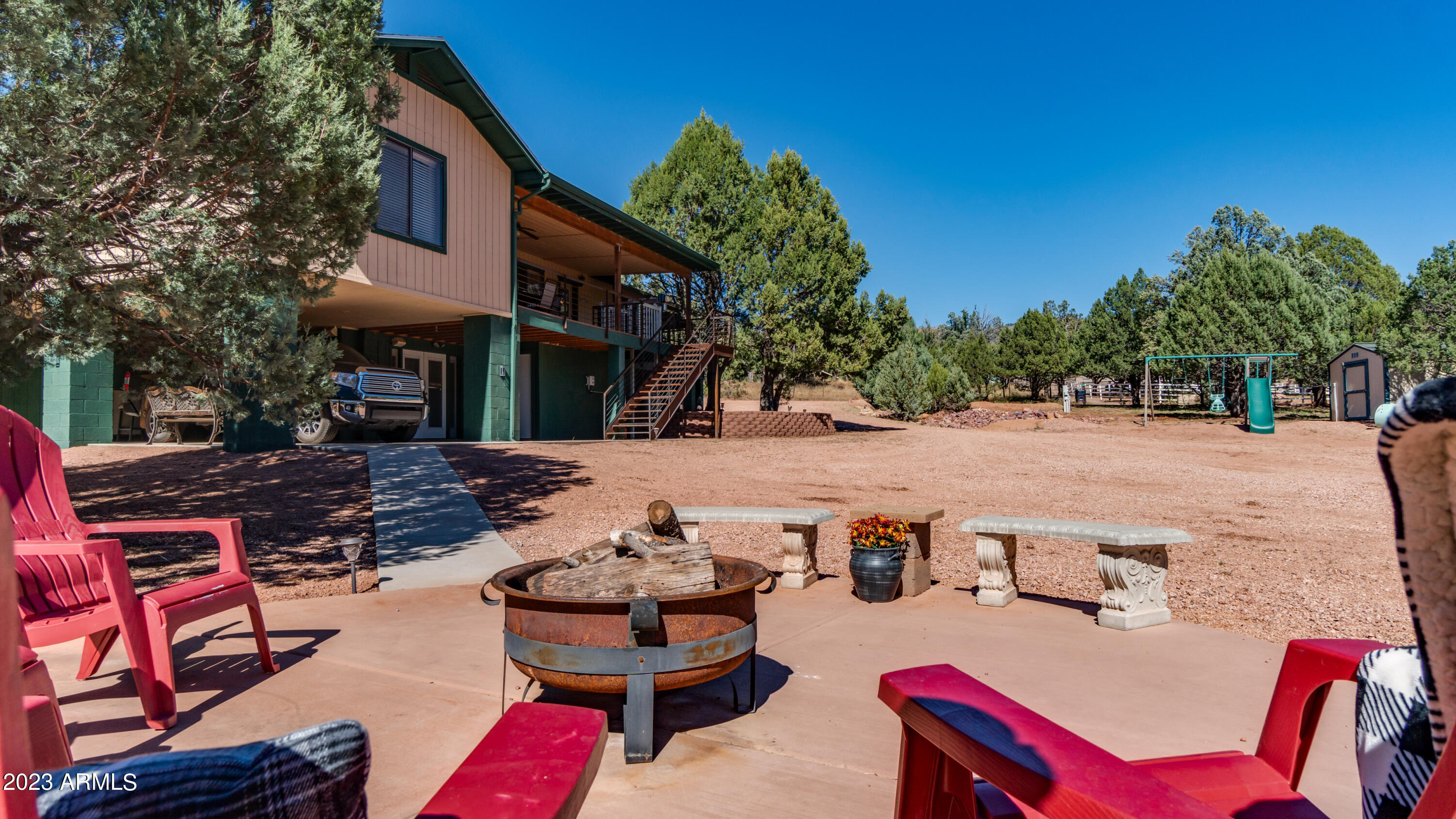 131 E JACKSHOE Trail