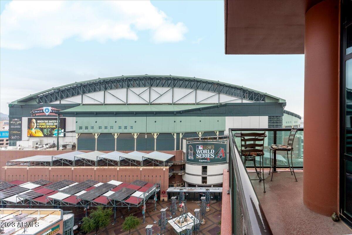 310 S 4th Street Unit: 1206