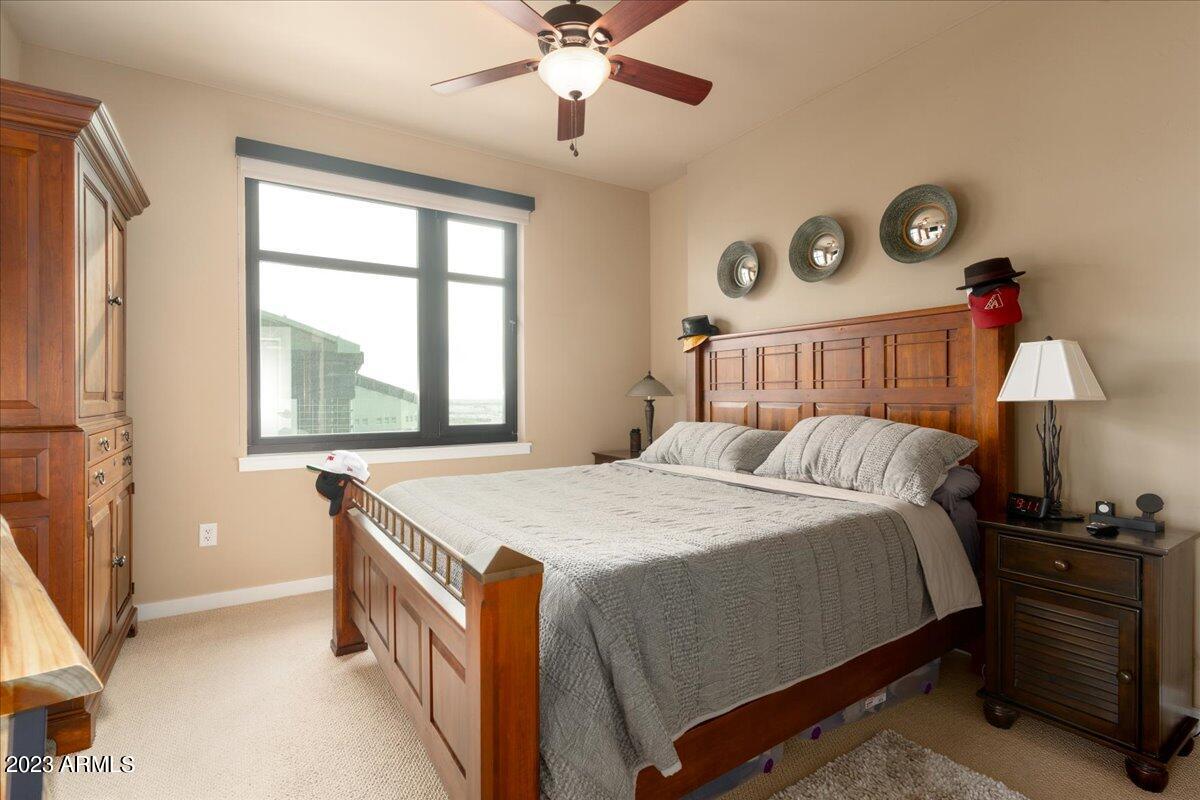 310 S 4th Street Unit: 1206