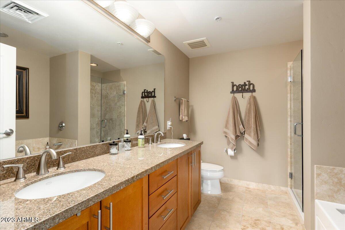 310 S 4th Street Unit: 1206