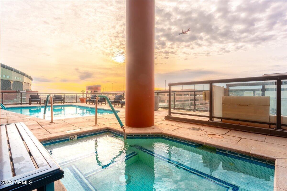 310 S 4th Street Unit: 1206