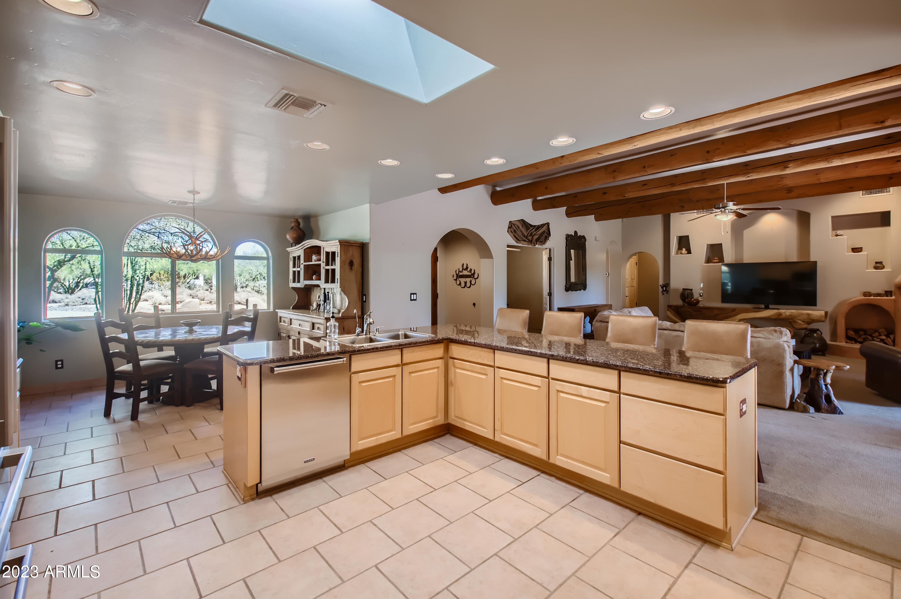 6437 E LONESOME Trail