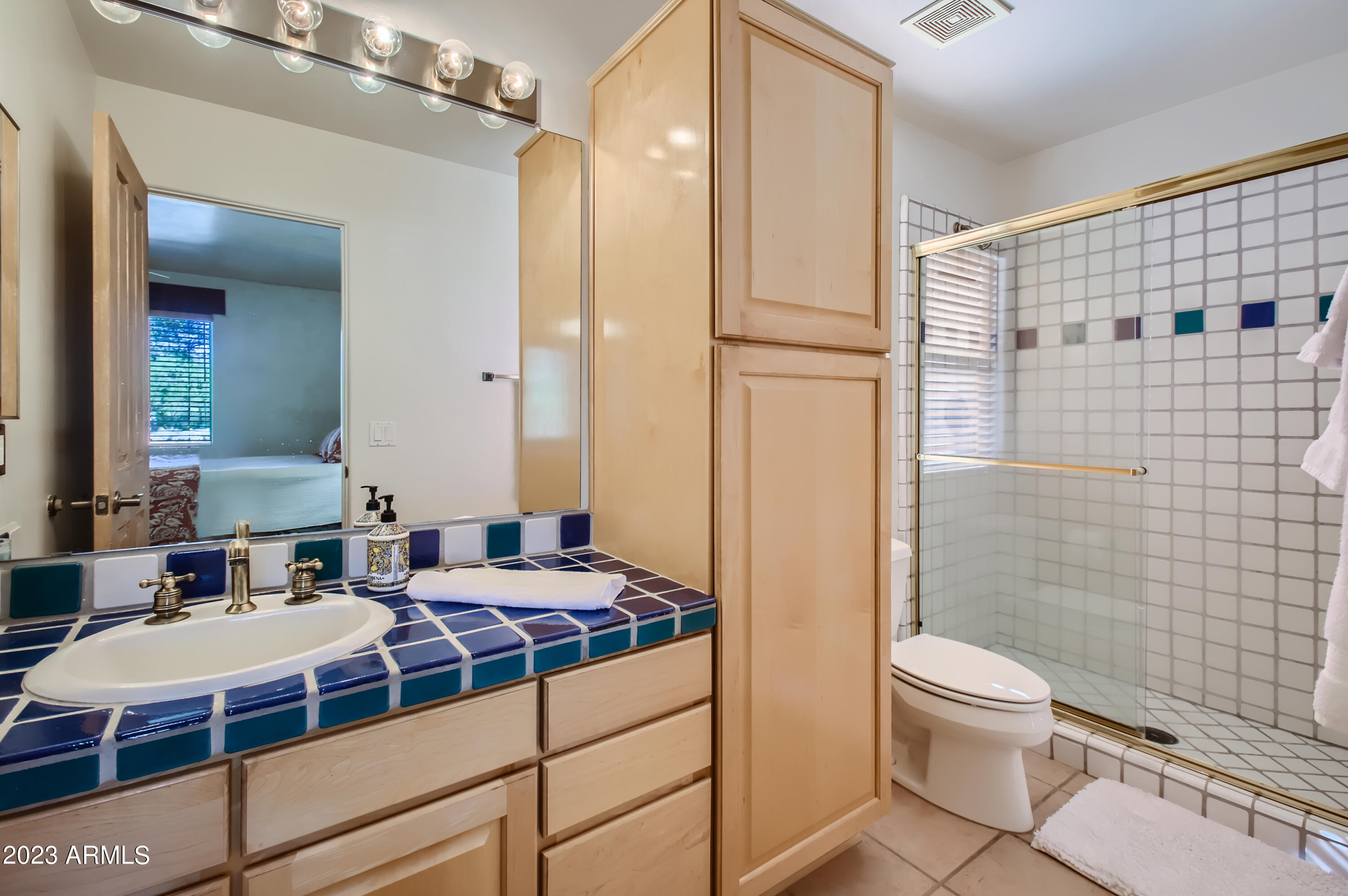 6437 E LONESOME Trail
