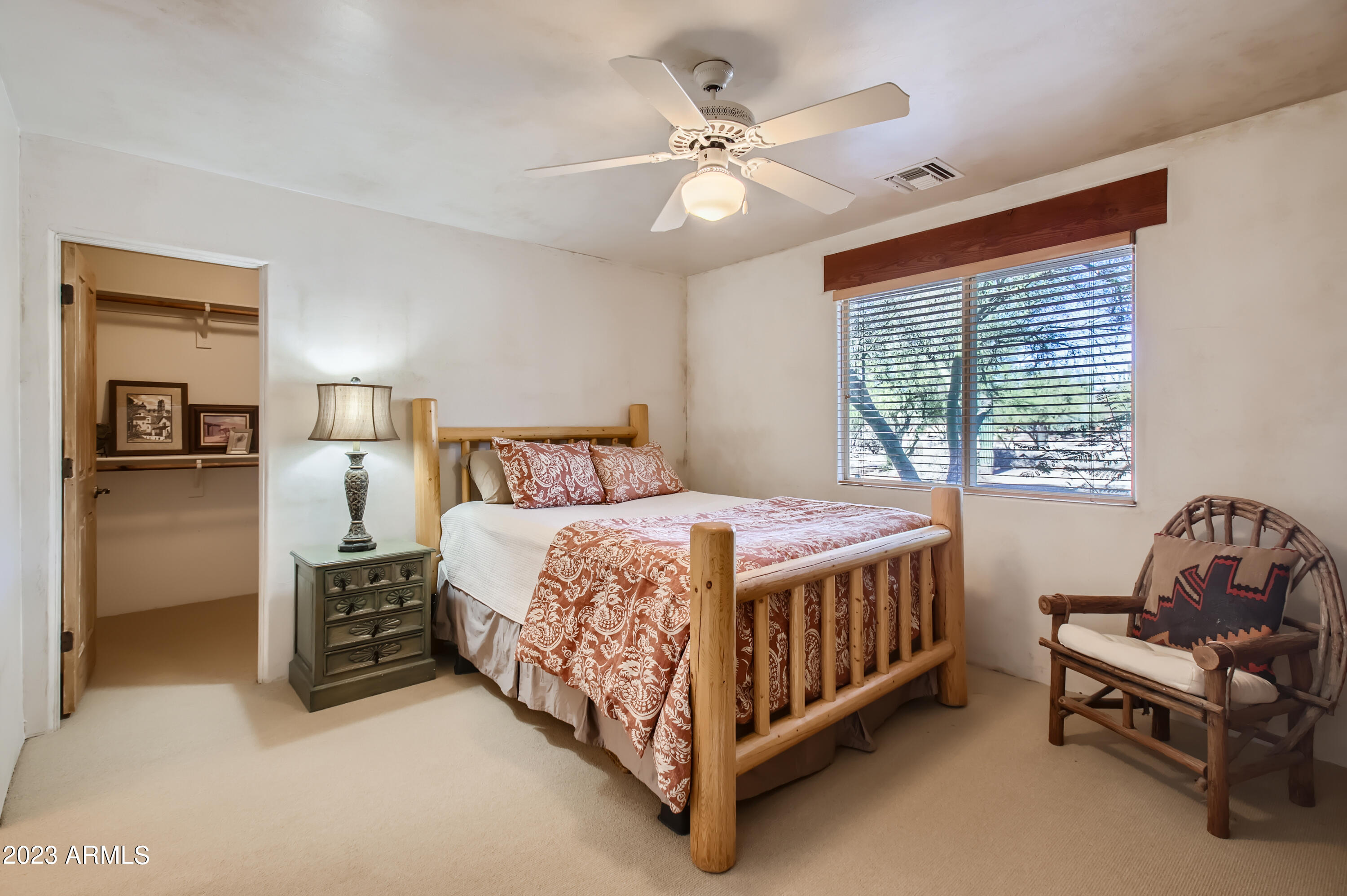 6437 E LONESOME Trail
