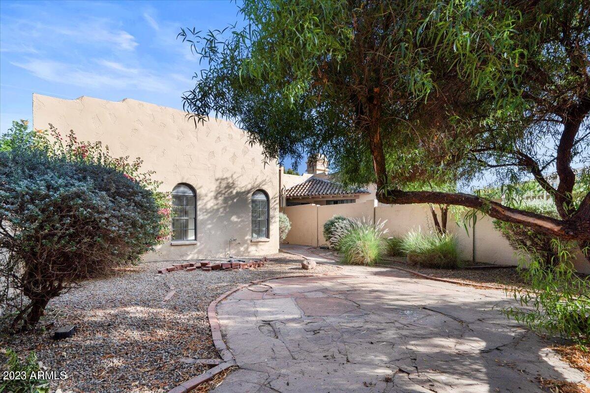 7955 E CHAPARRAL Road Unit: 44