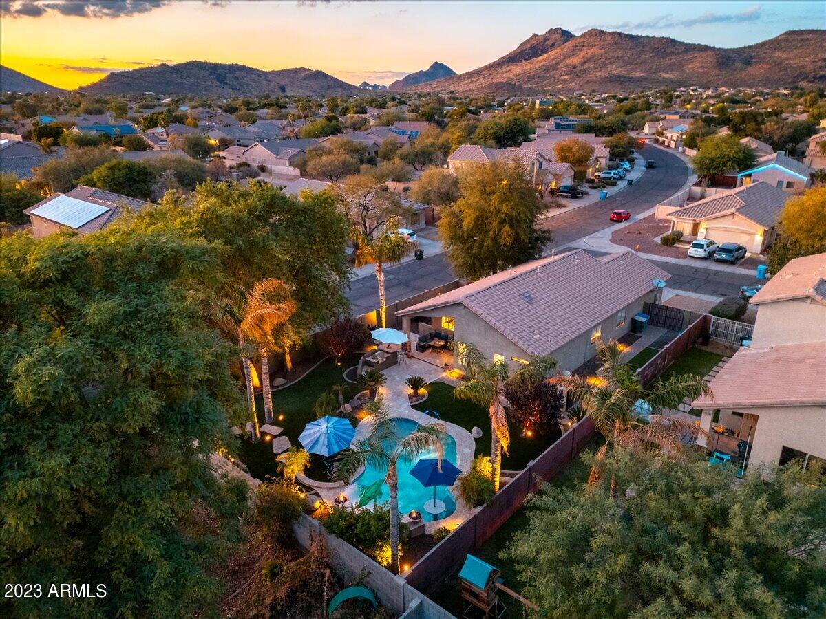 4053 W HACKAMORE Drive