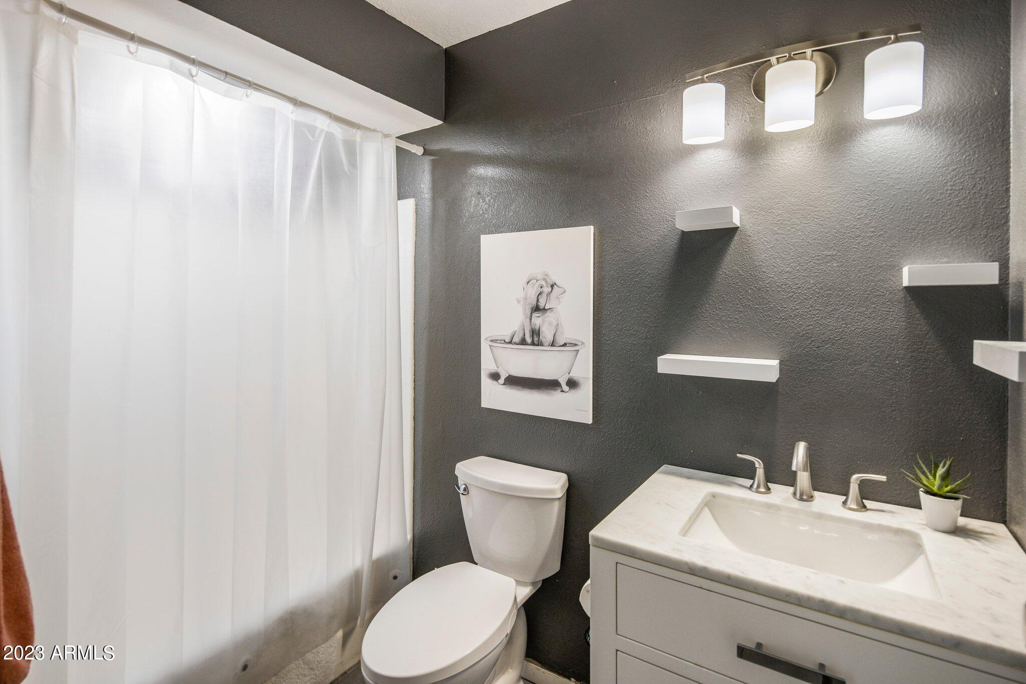 2020 W UNION HILLS Drive Unit: 111