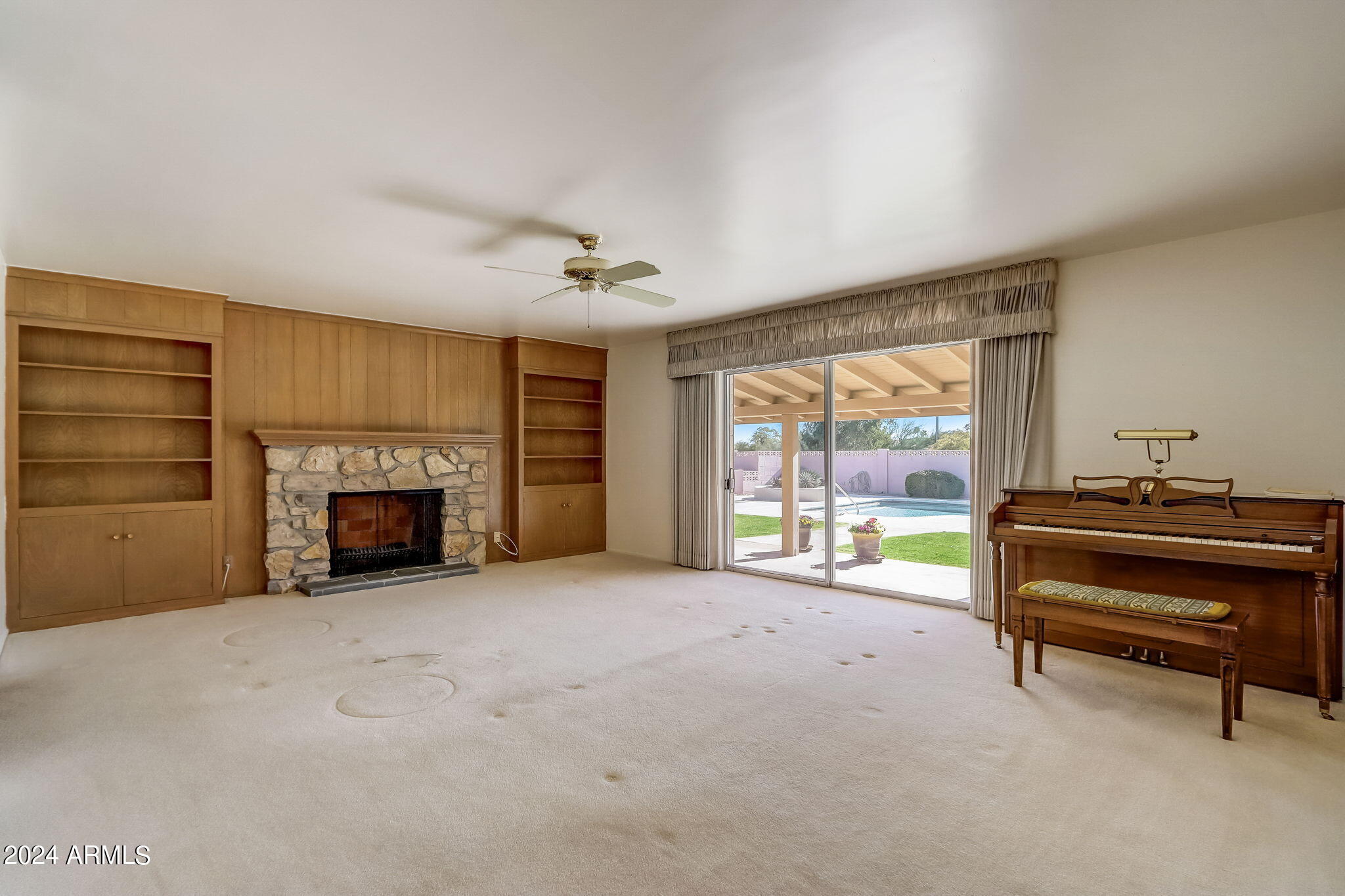 6323 E SAGE Drive