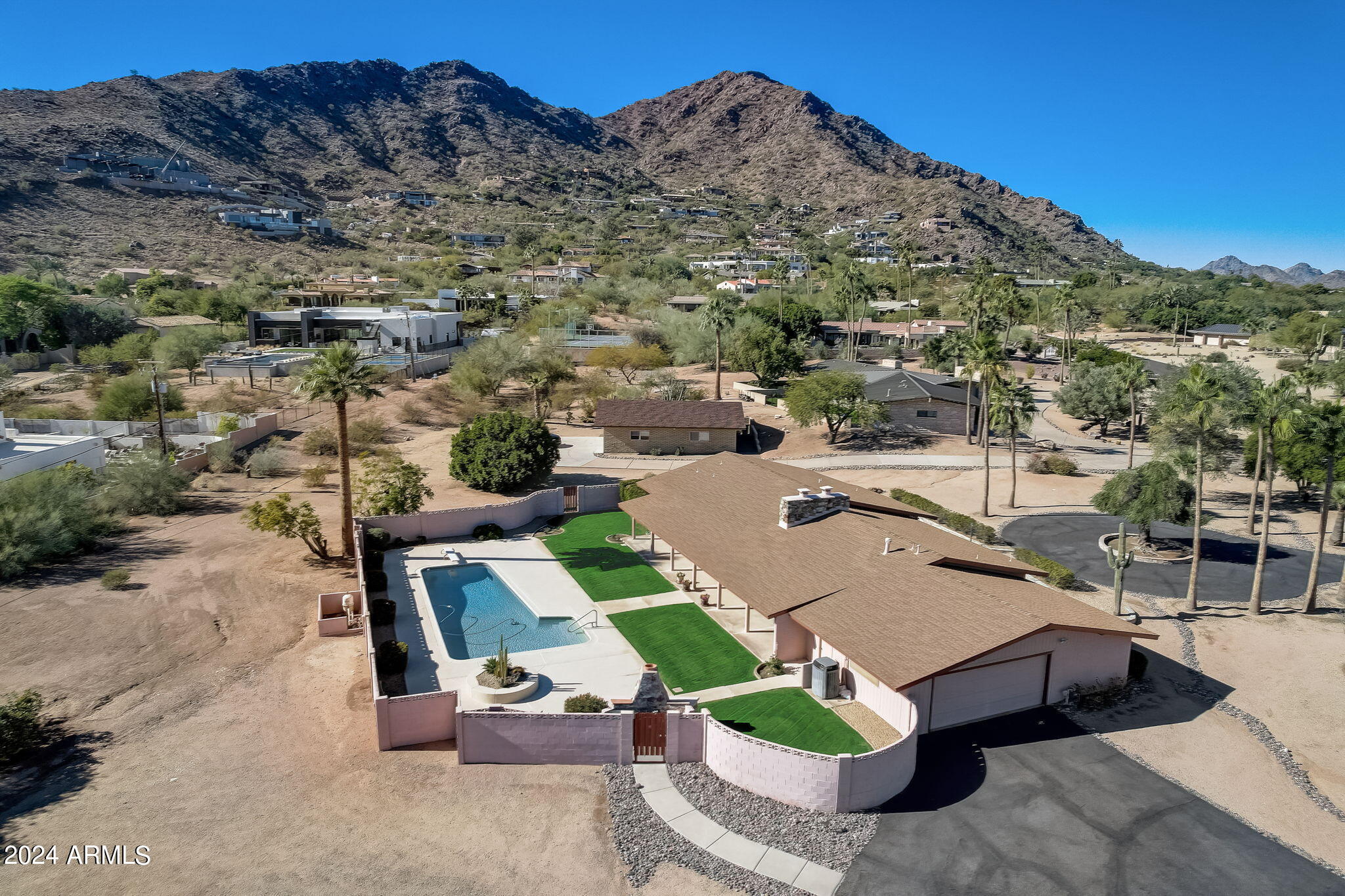 6323 E SAGE Drive