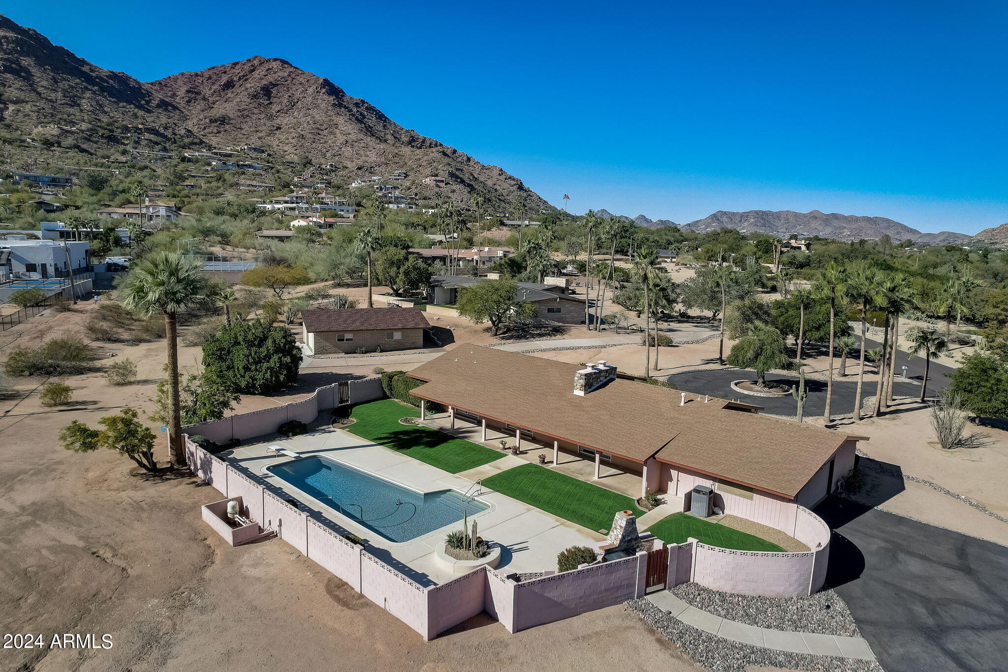 6323 E SAGE Drive