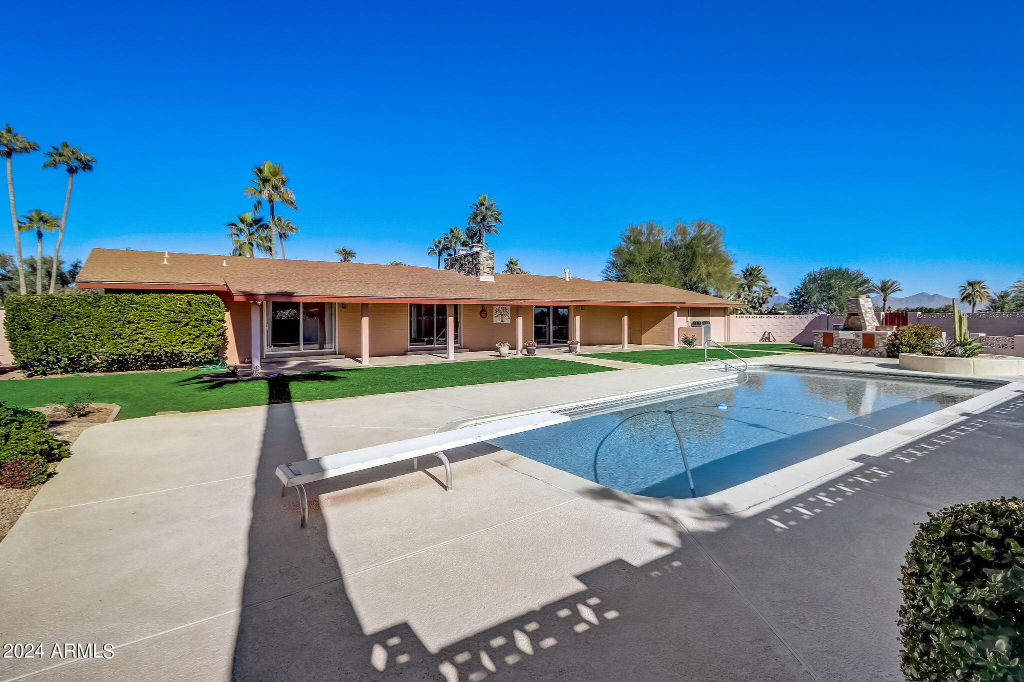 6323 E SAGE Drive