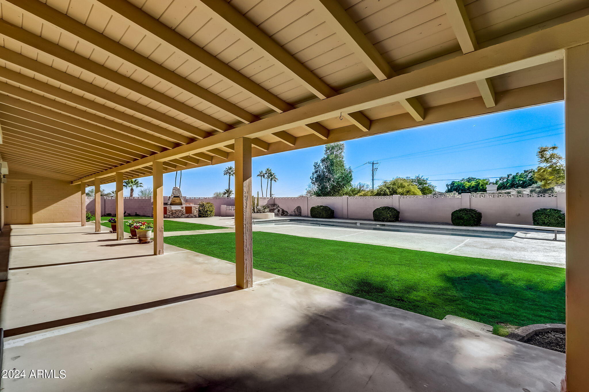 6323 E SAGE Drive