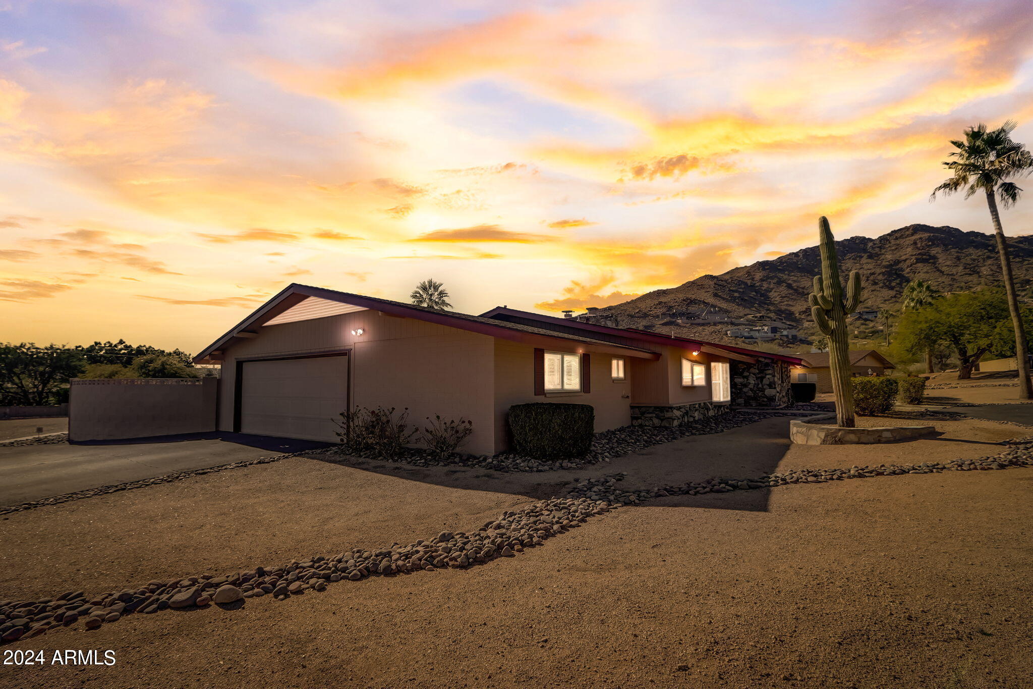 6323 E SAGE Drive