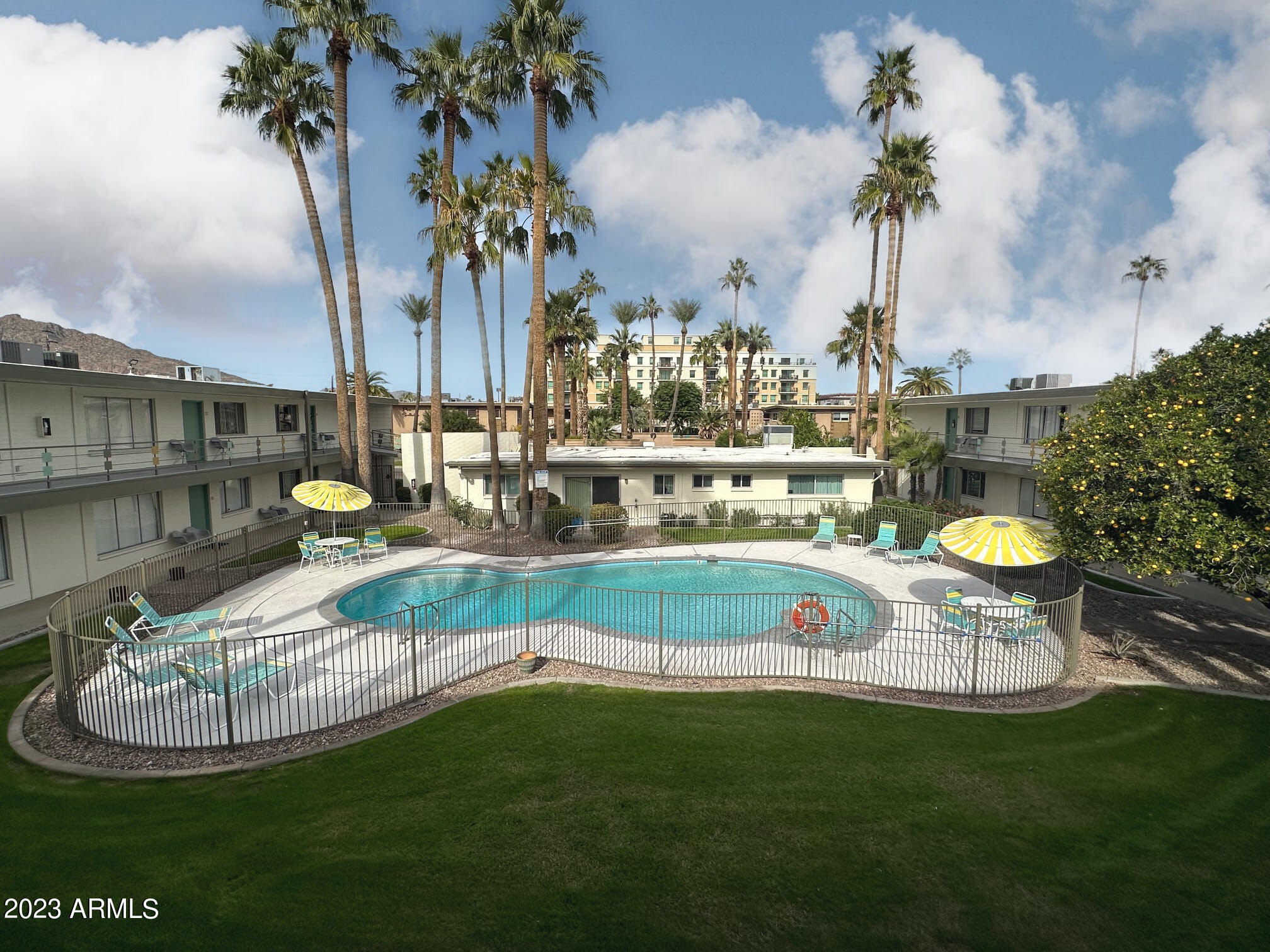 6805 E 2ND Street Unit: 3
