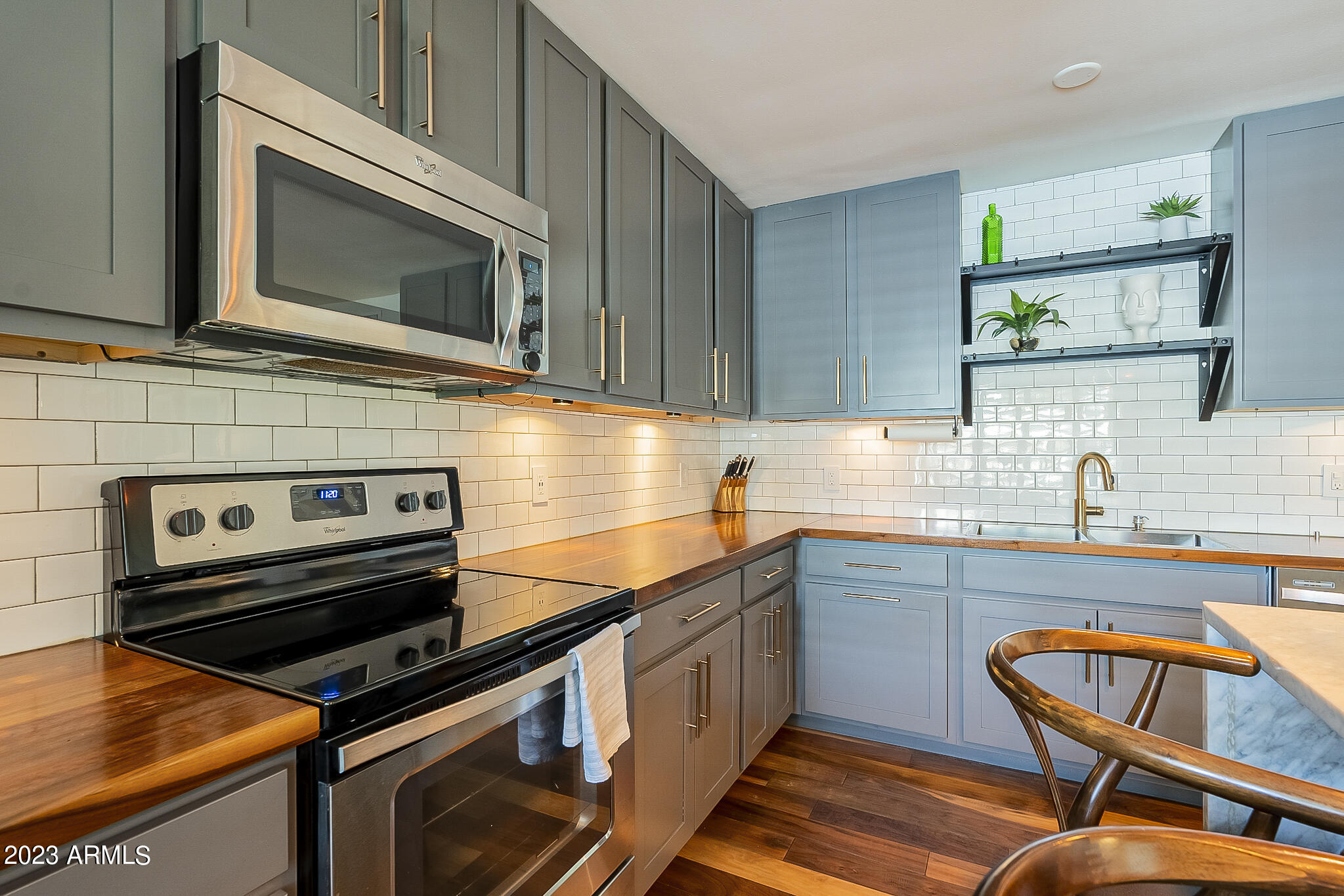 6805 E 2ND Street Unit: 3