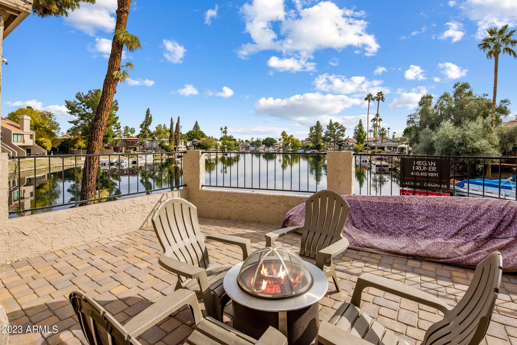 1203 E NORTHSHORE Drive Unit: 131