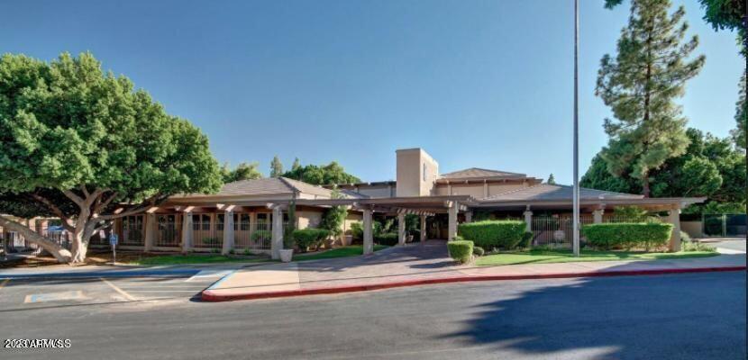 1203 E NORTHSHORE Drive Unit: 131