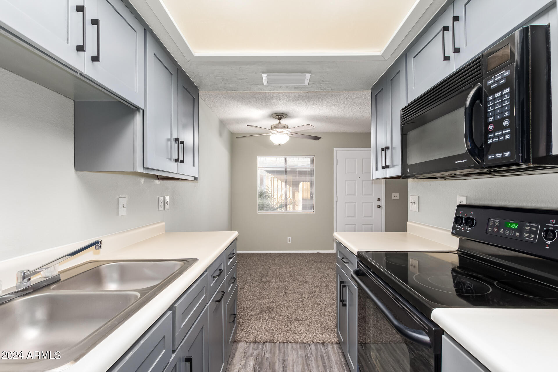 286 W PALOMINO Drive Unit: 19