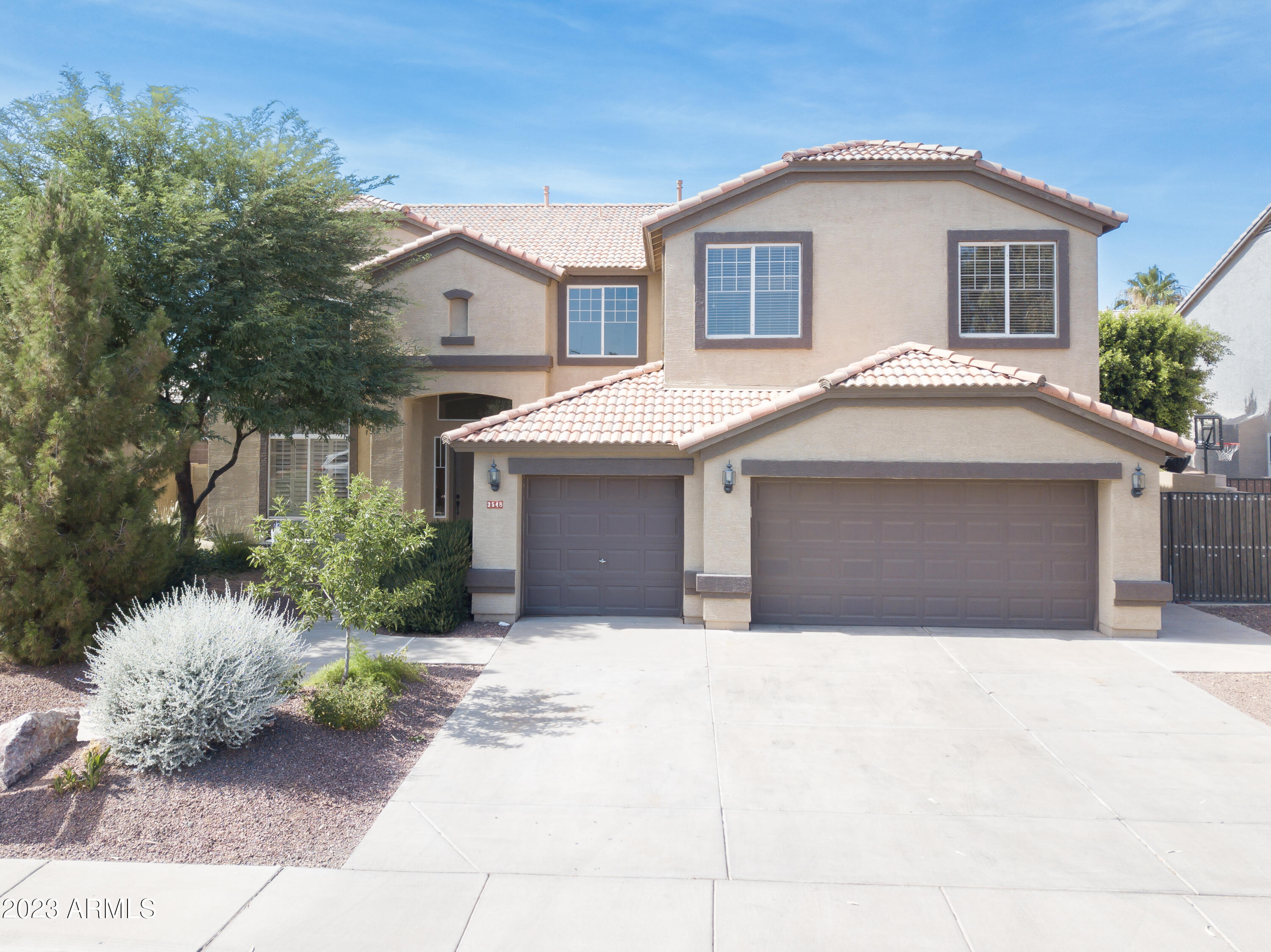 3548 E WYATT Way