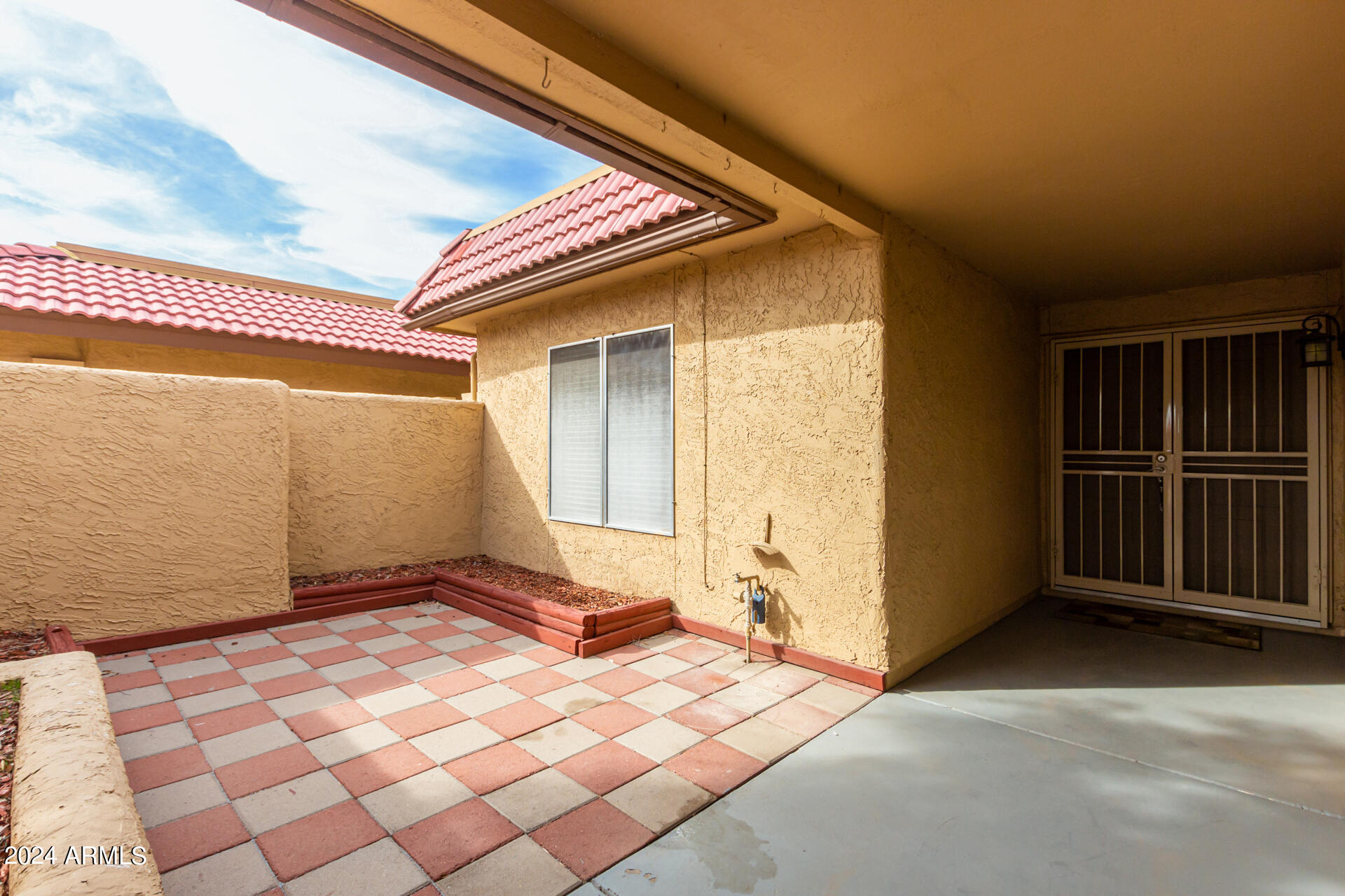4908 E YUMA Street