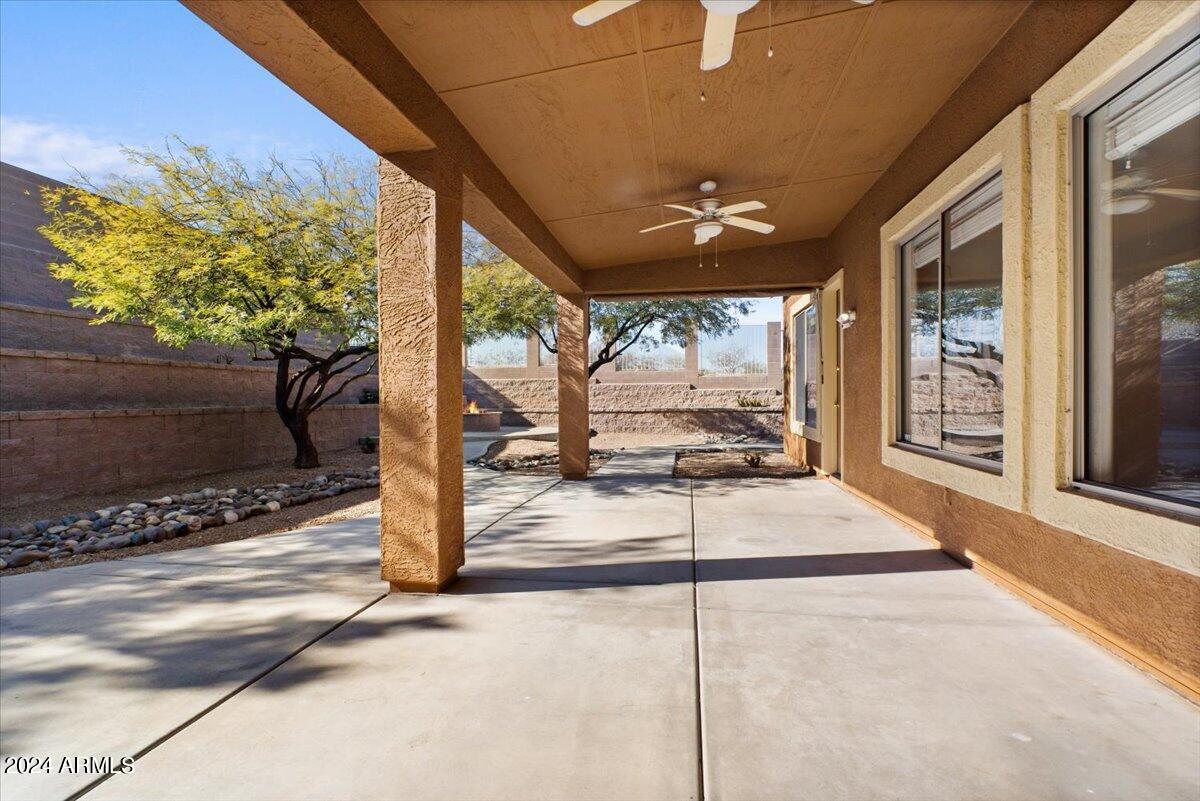 2603 E ACOMA Drive