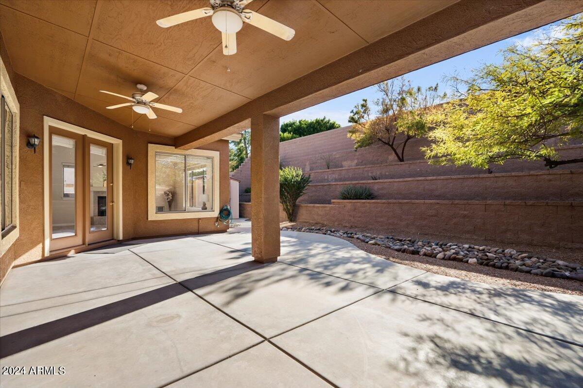 2603 E ACOMA Drive