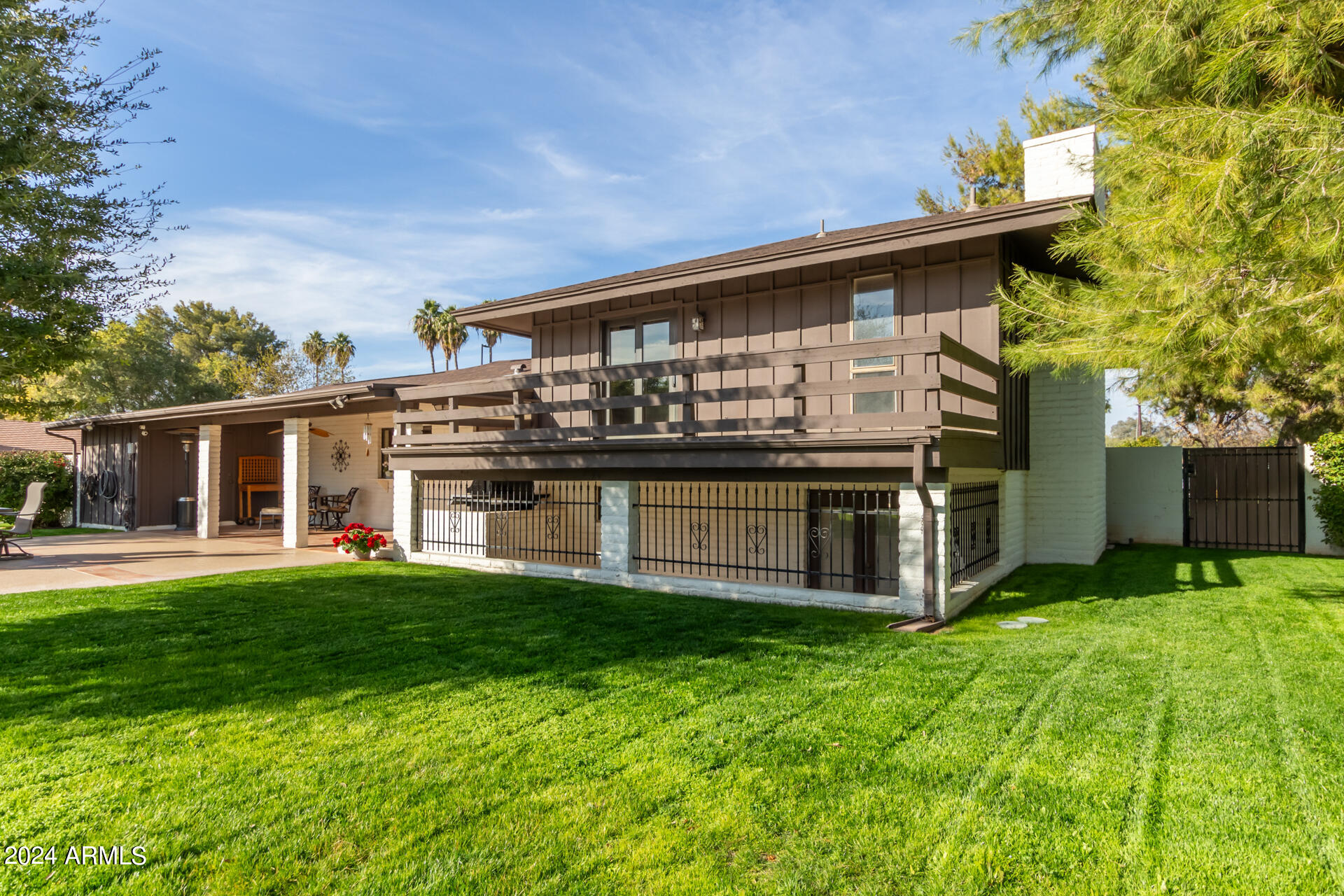 721 E BARBARITA Avenue