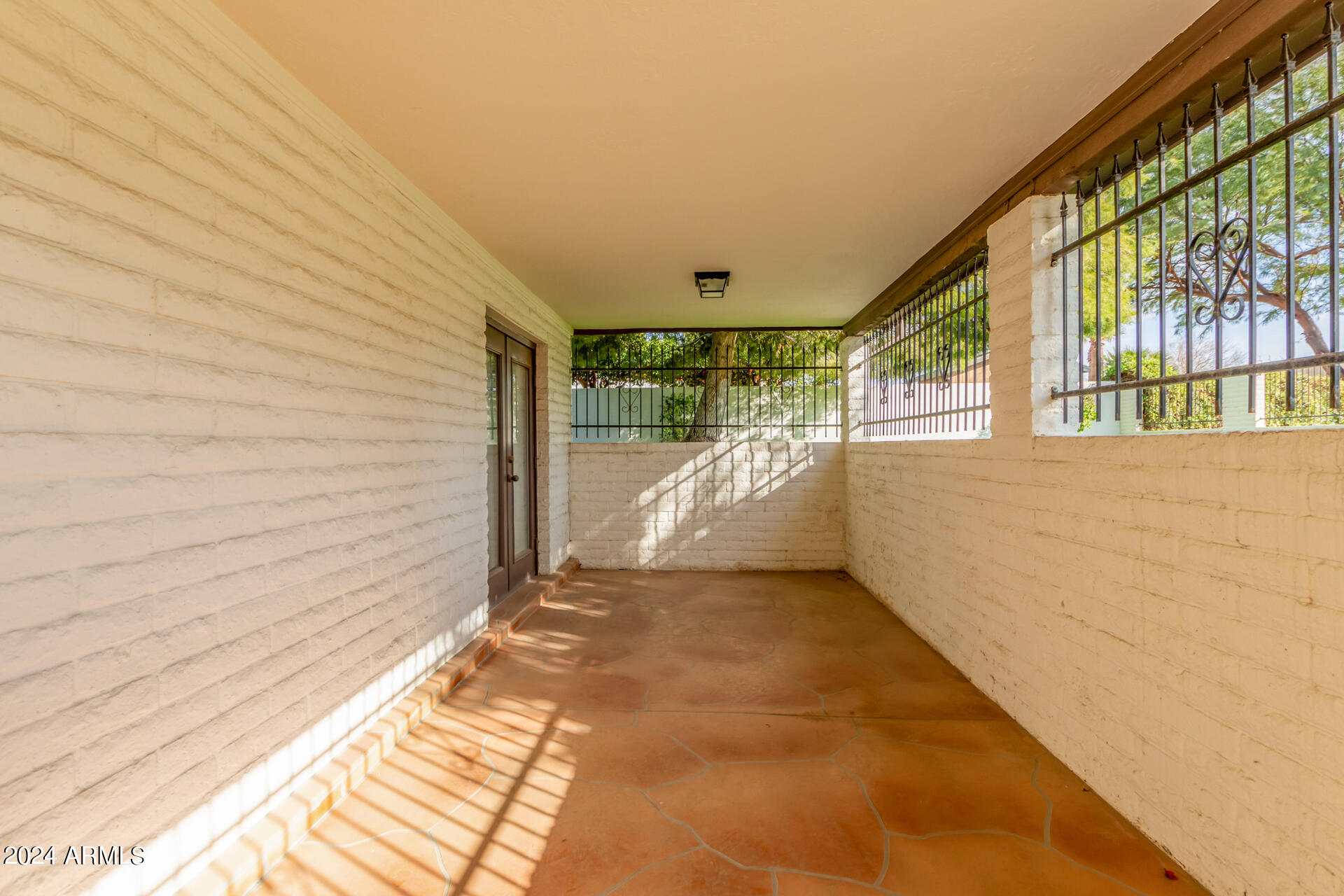 721 E BARBARITA Avenue