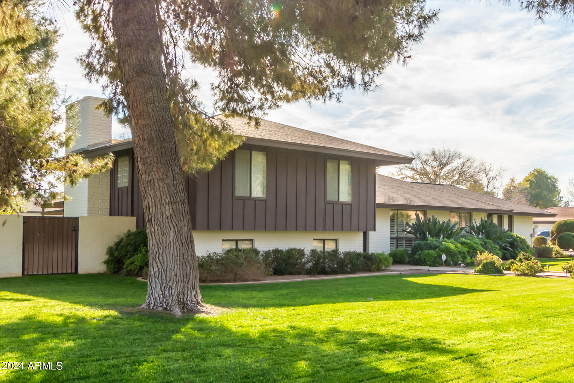 721 E BARBARITA Avenue