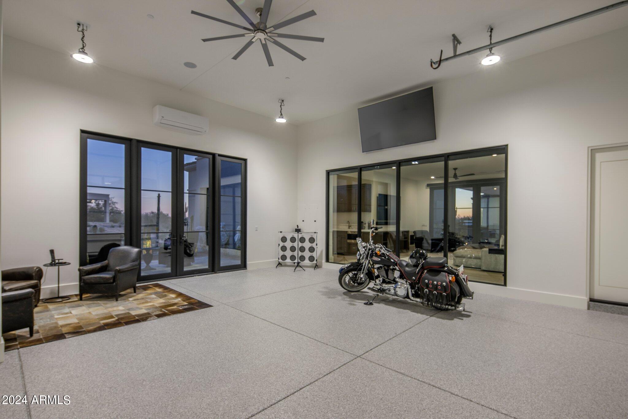 8491 E WHISPER ROCK Trail