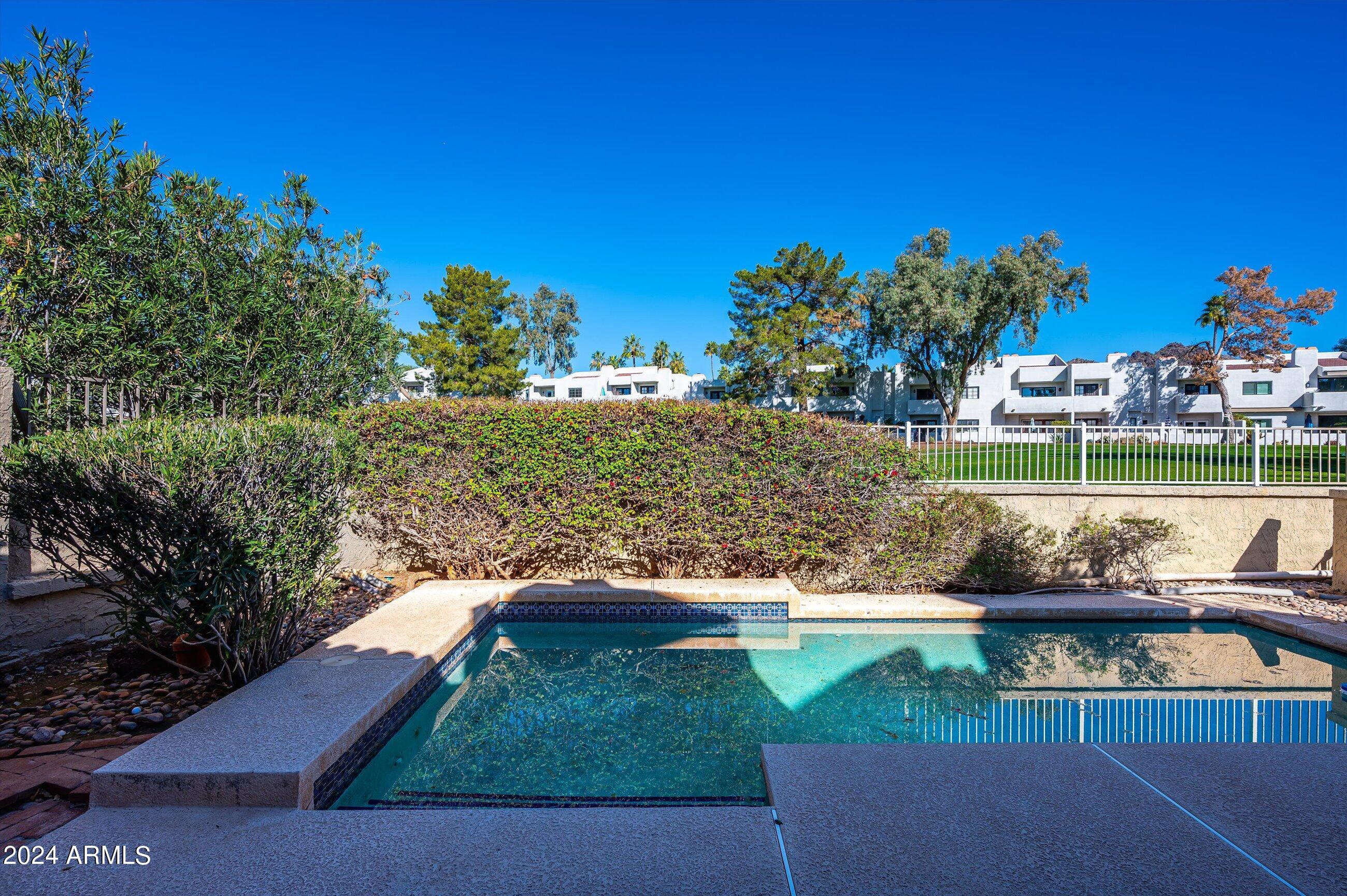 2626 E ARIZONA BILTMORE Circle Unit: 16