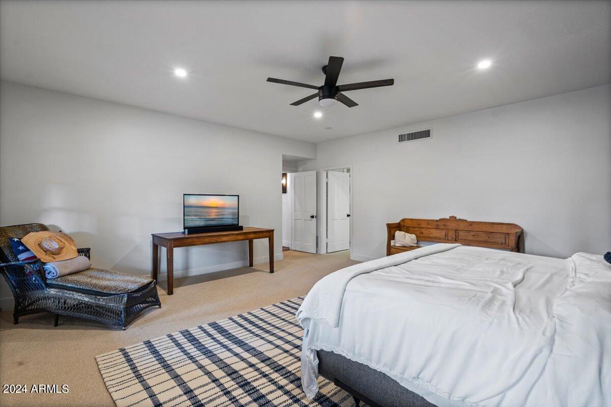 1409 W PORT AU PRINCE Lane