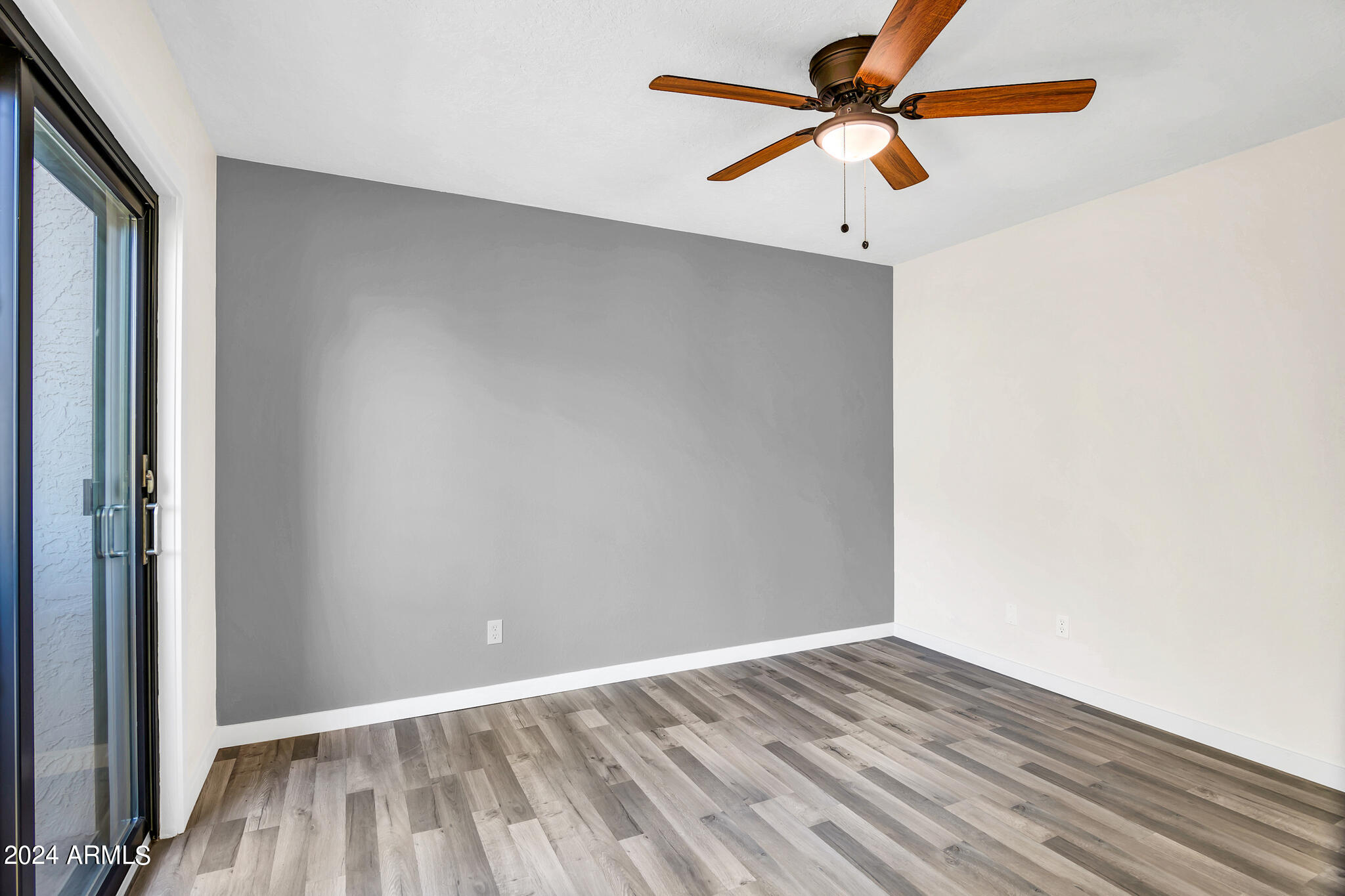 2841 E BECK Lane Unit: 2