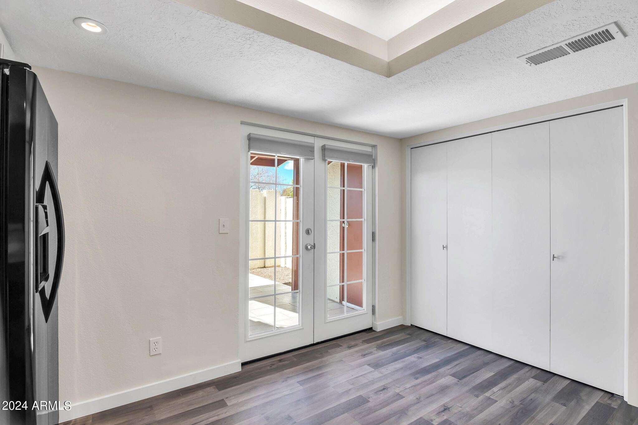 2841 E BECK Lane Unit: 2