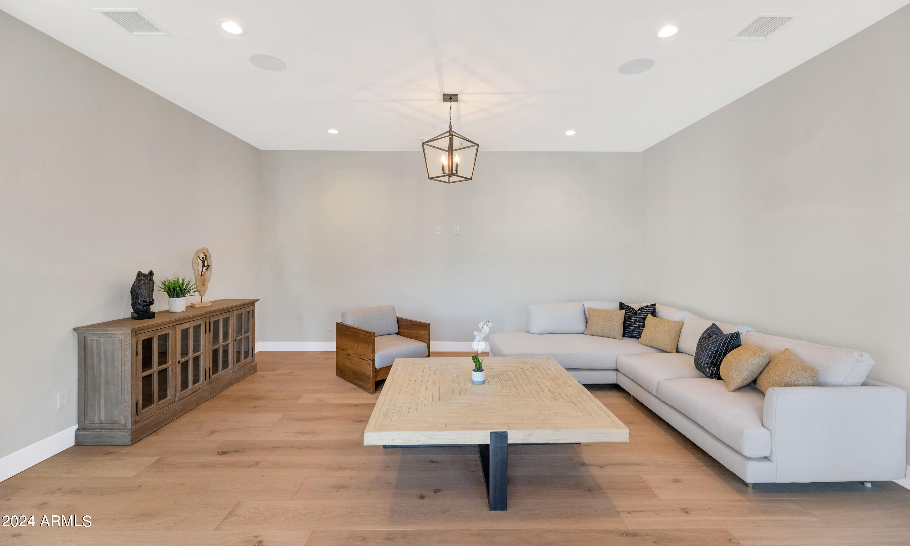 4449 N 53RD Street
