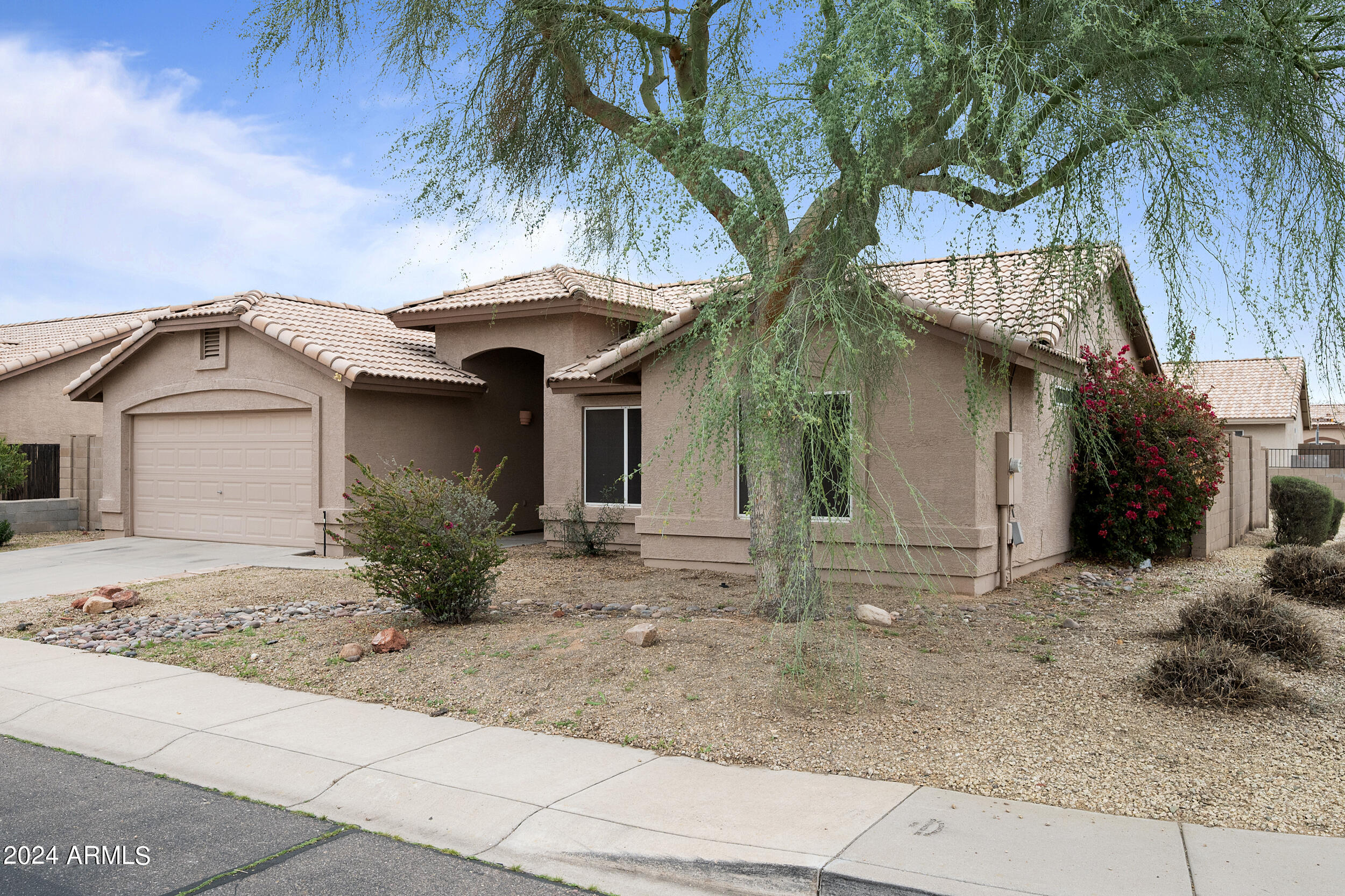 1271 S BRIDGER Drive