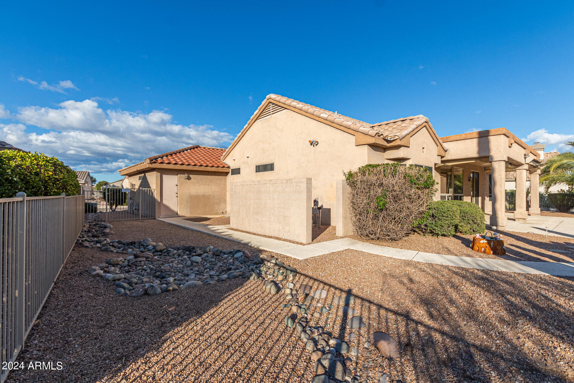 15743 W GOLDENROD Drive
