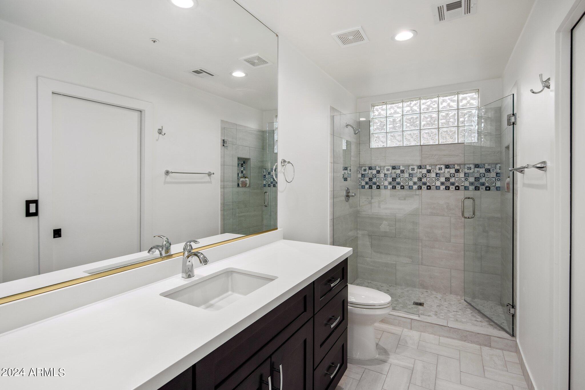 24350 N WHISPERING RIDGE Way Unit: 32