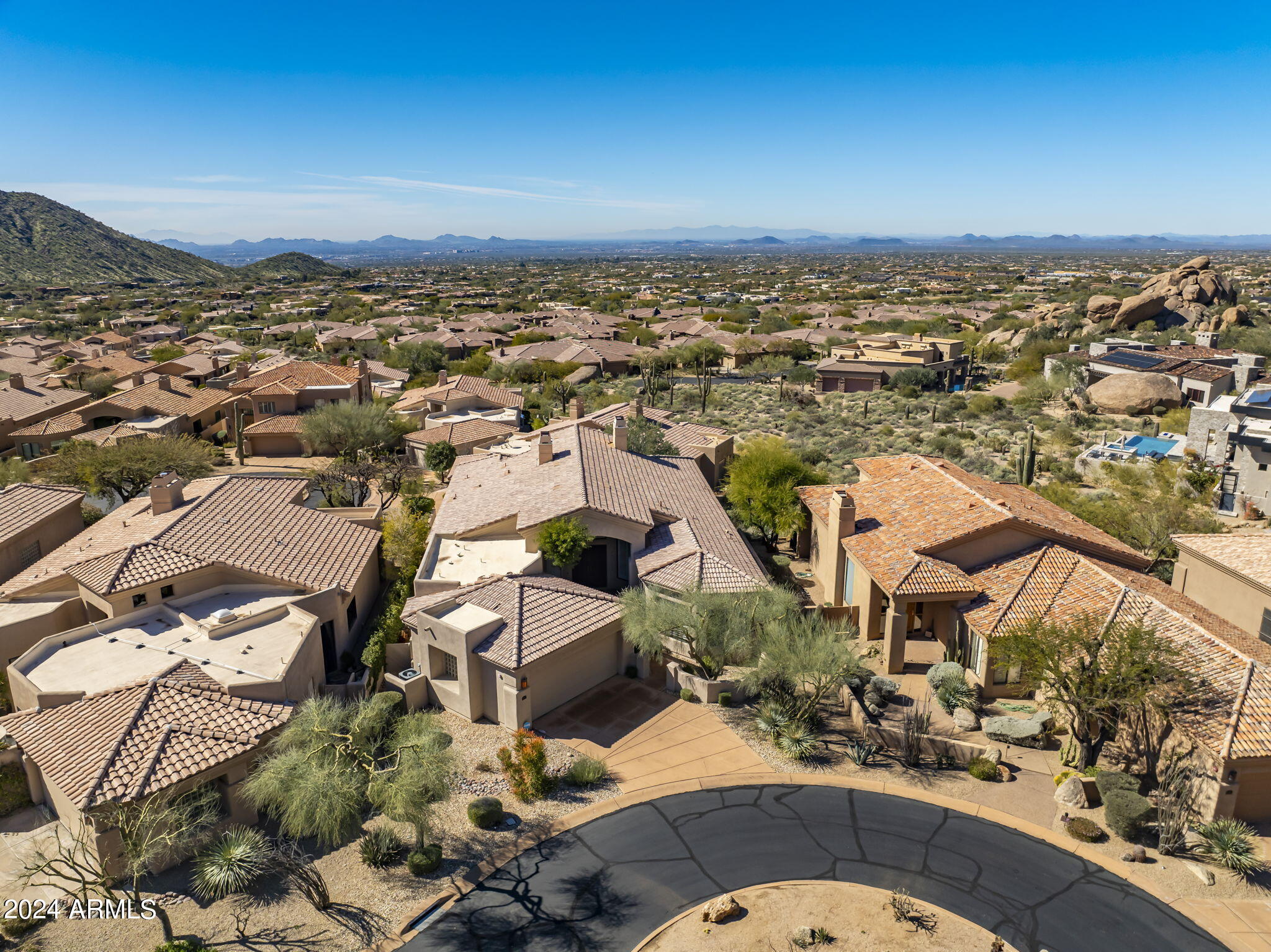 24350 N WHISPERING RIDGE Way Unit: 32