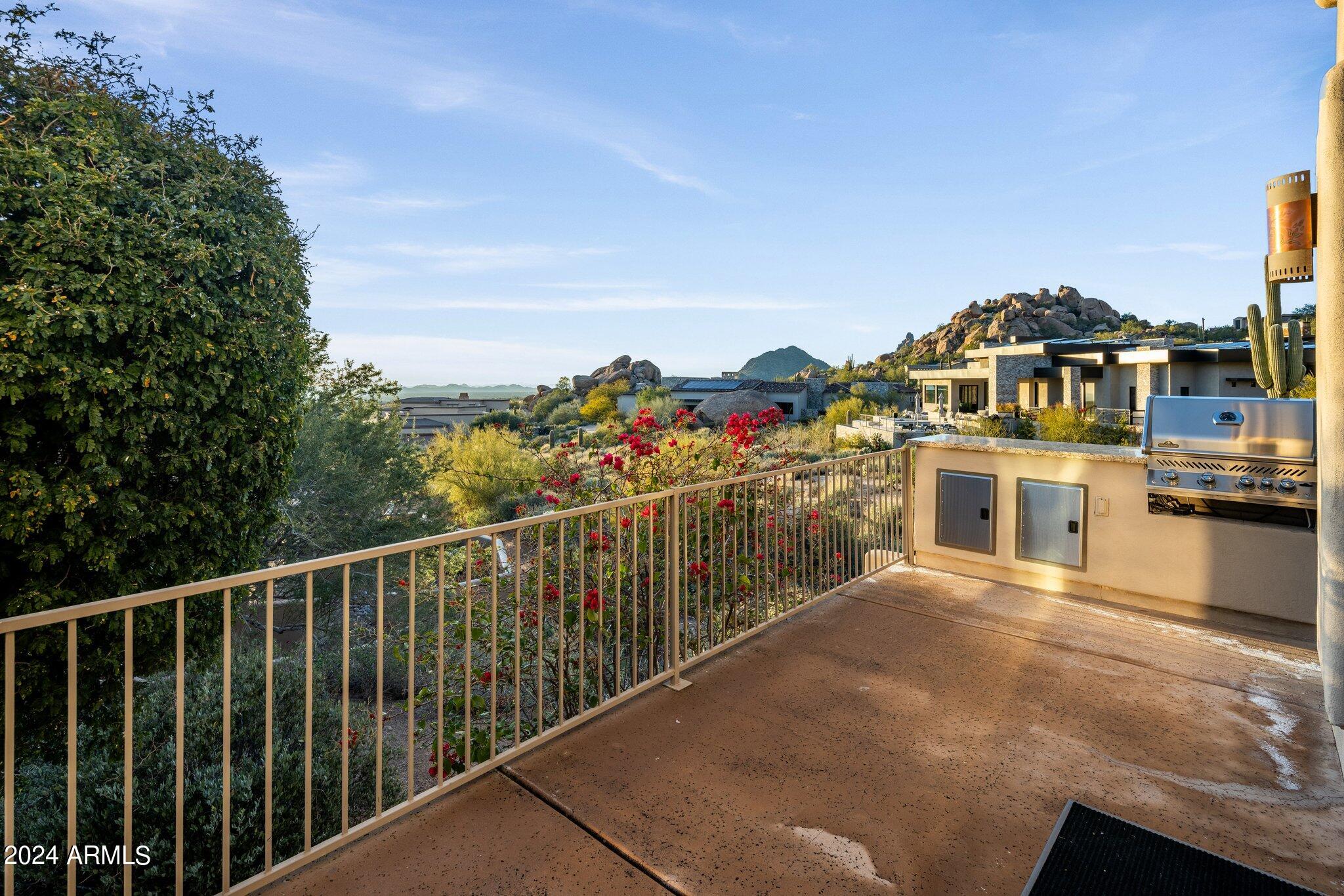 24350 N WHISPERING RIDGE Way Unit: 32